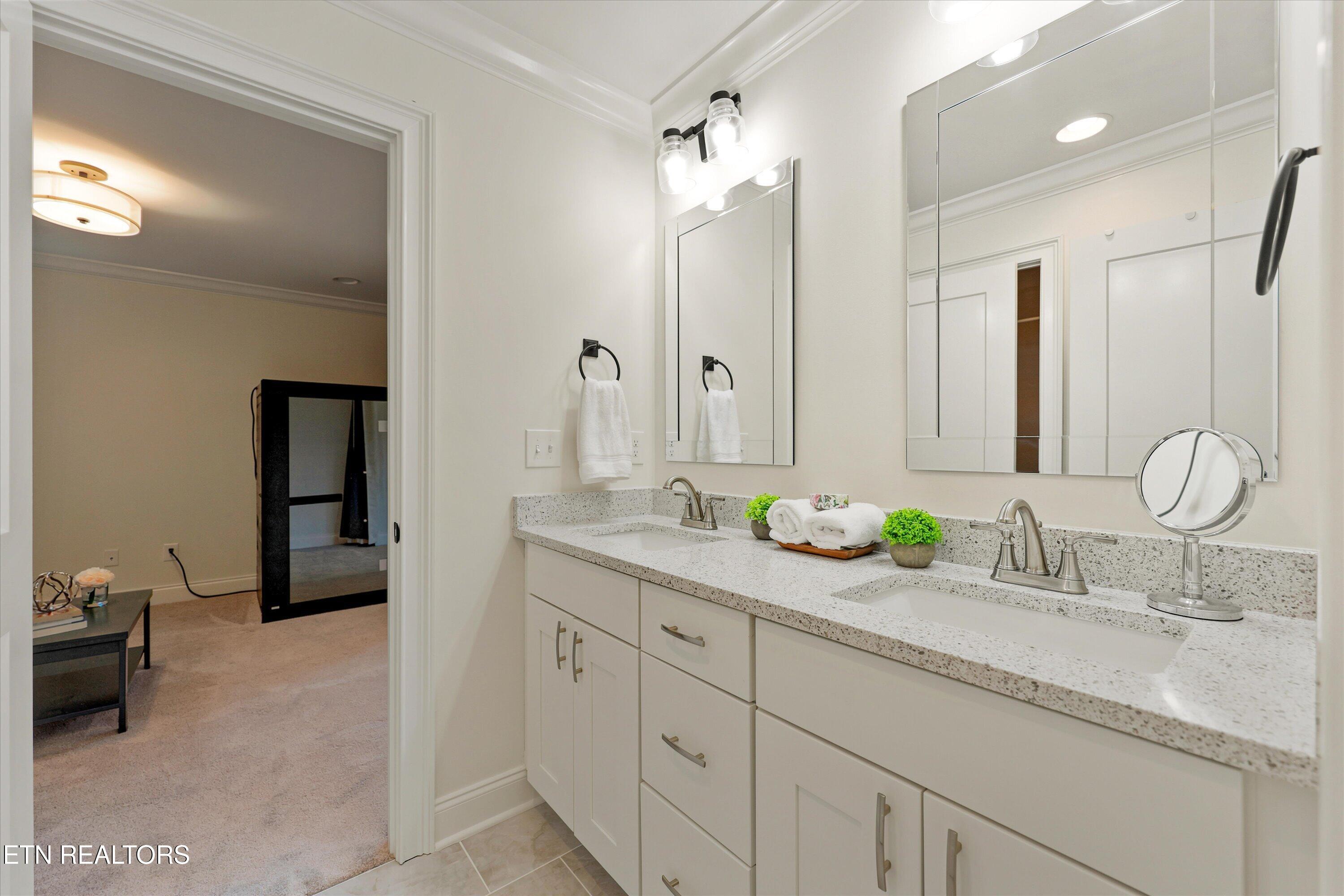 12424 English Laurel Lane