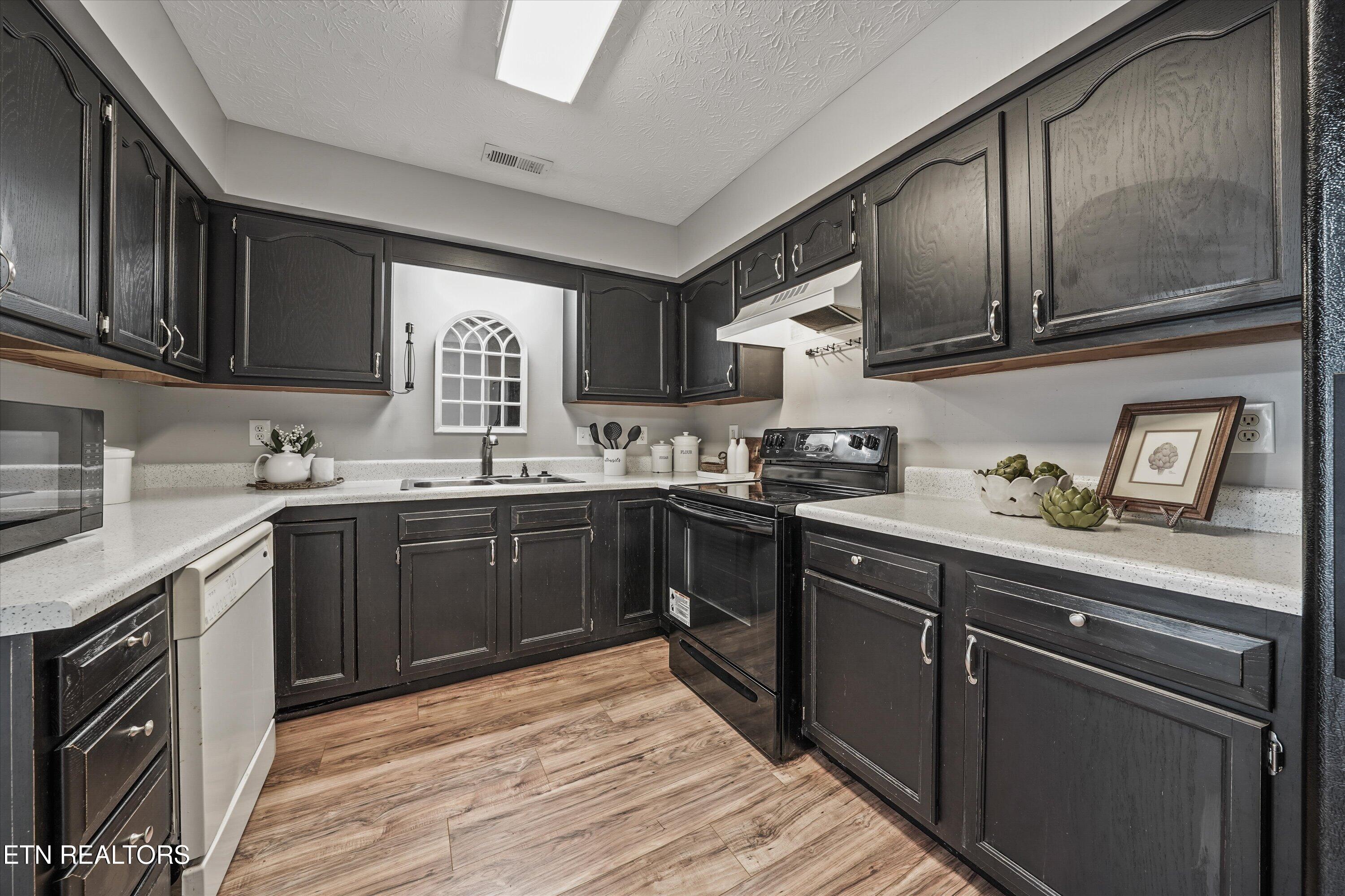 941 Ashley Michelle Court