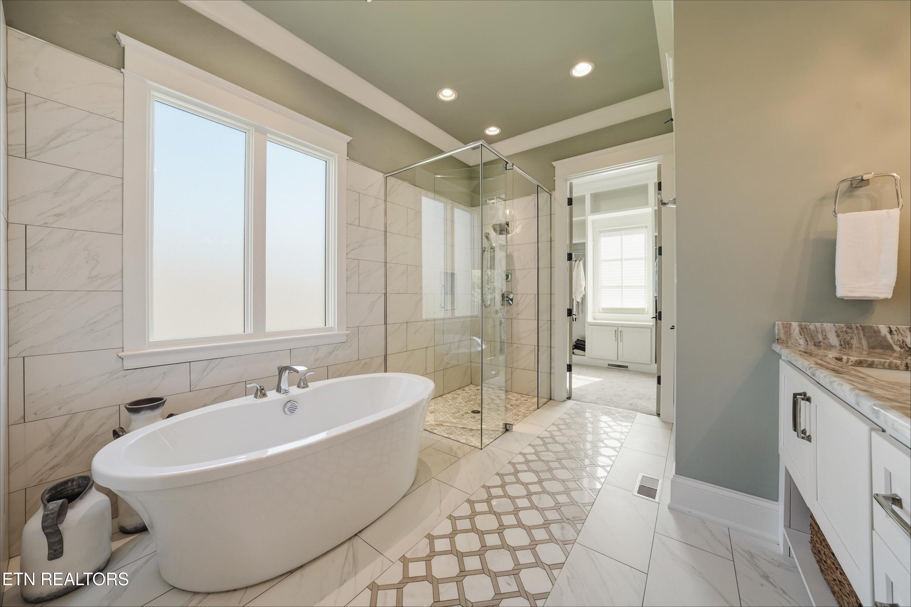 404 Stone Villa Lane