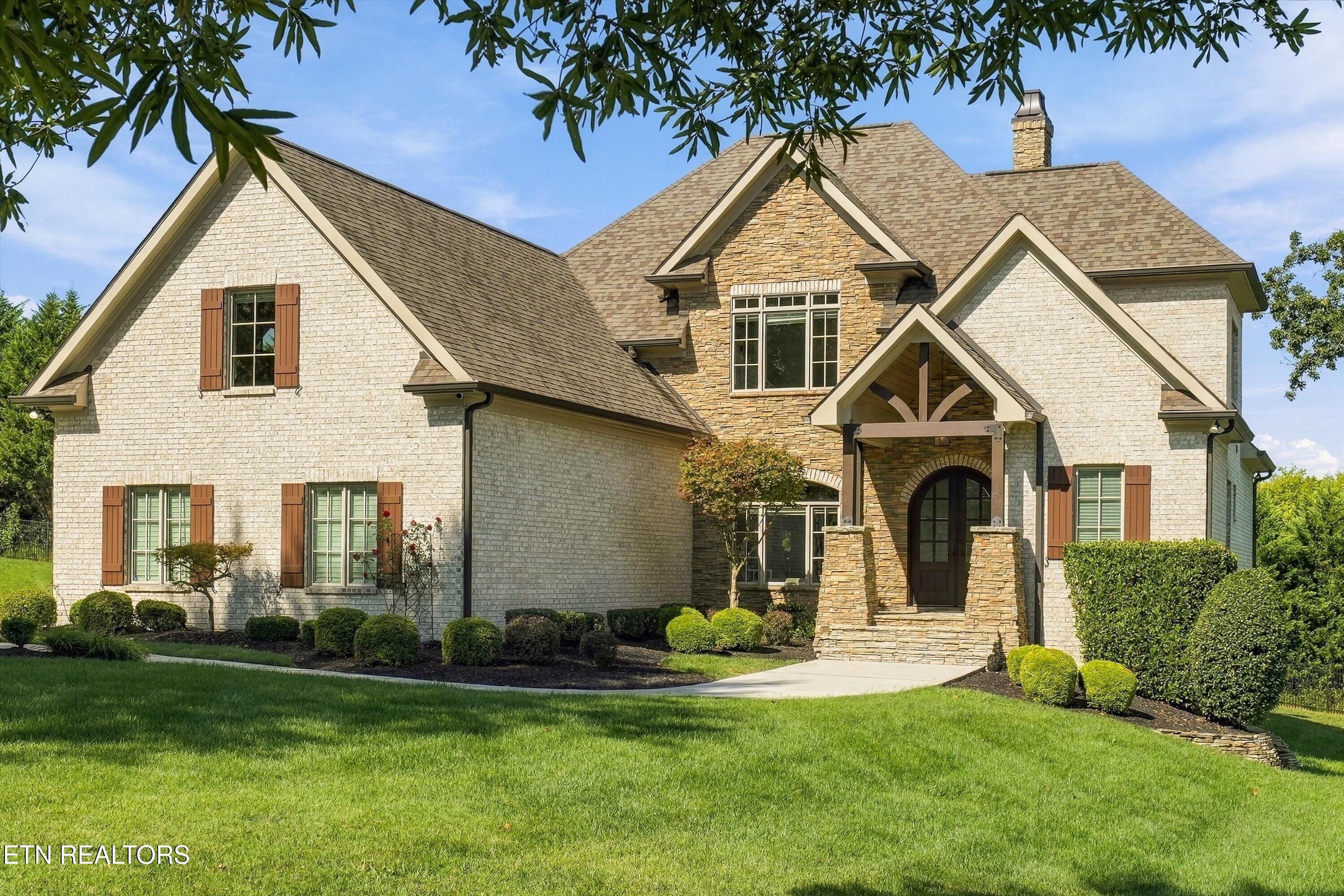 404 Stone Villa Lane