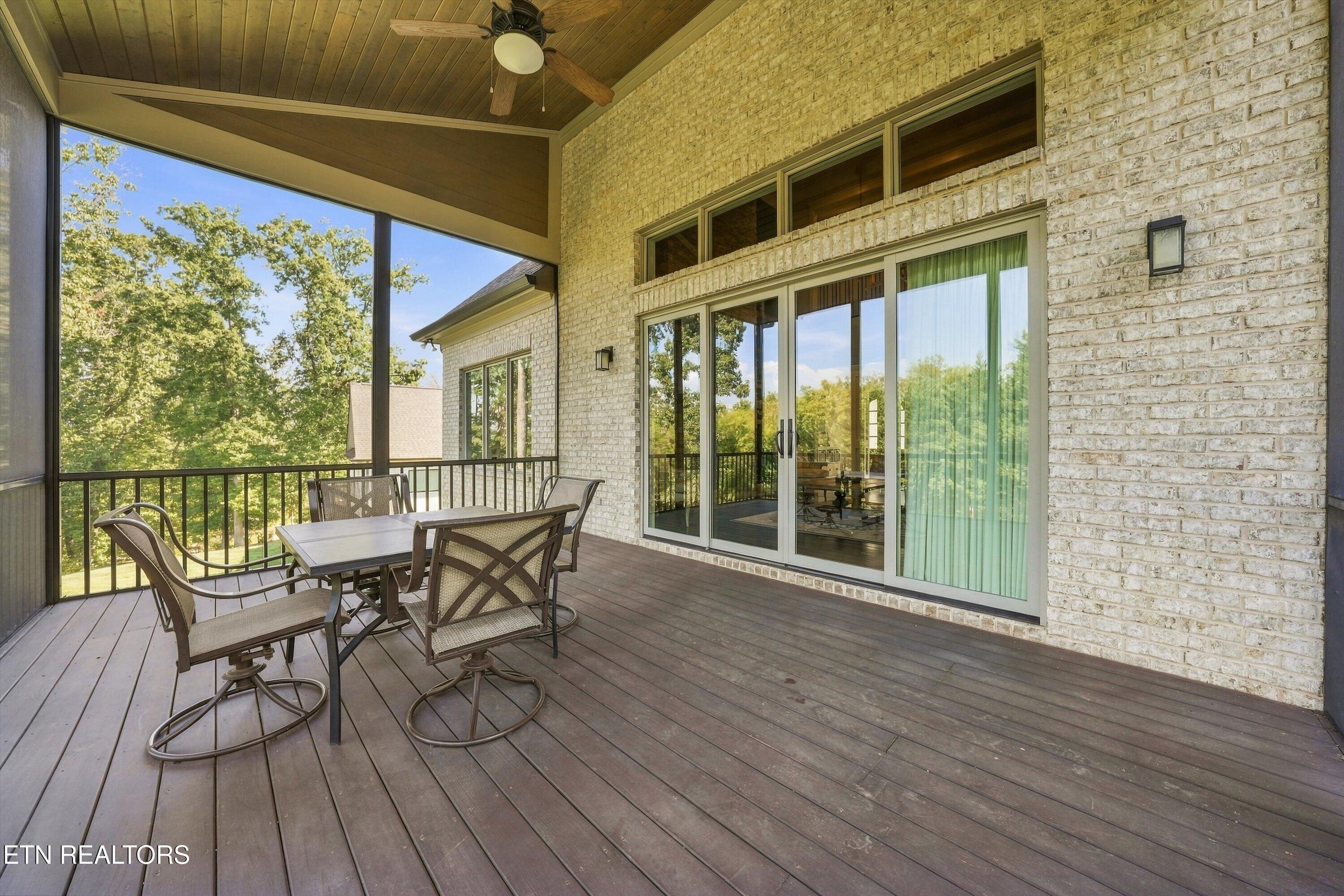 404 Stone Villa Lane