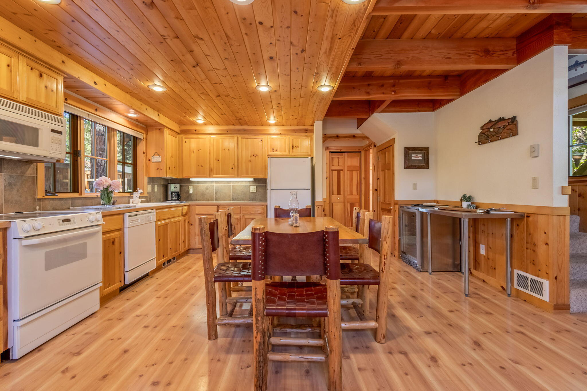 25601 SW Suttle-Sherman Road