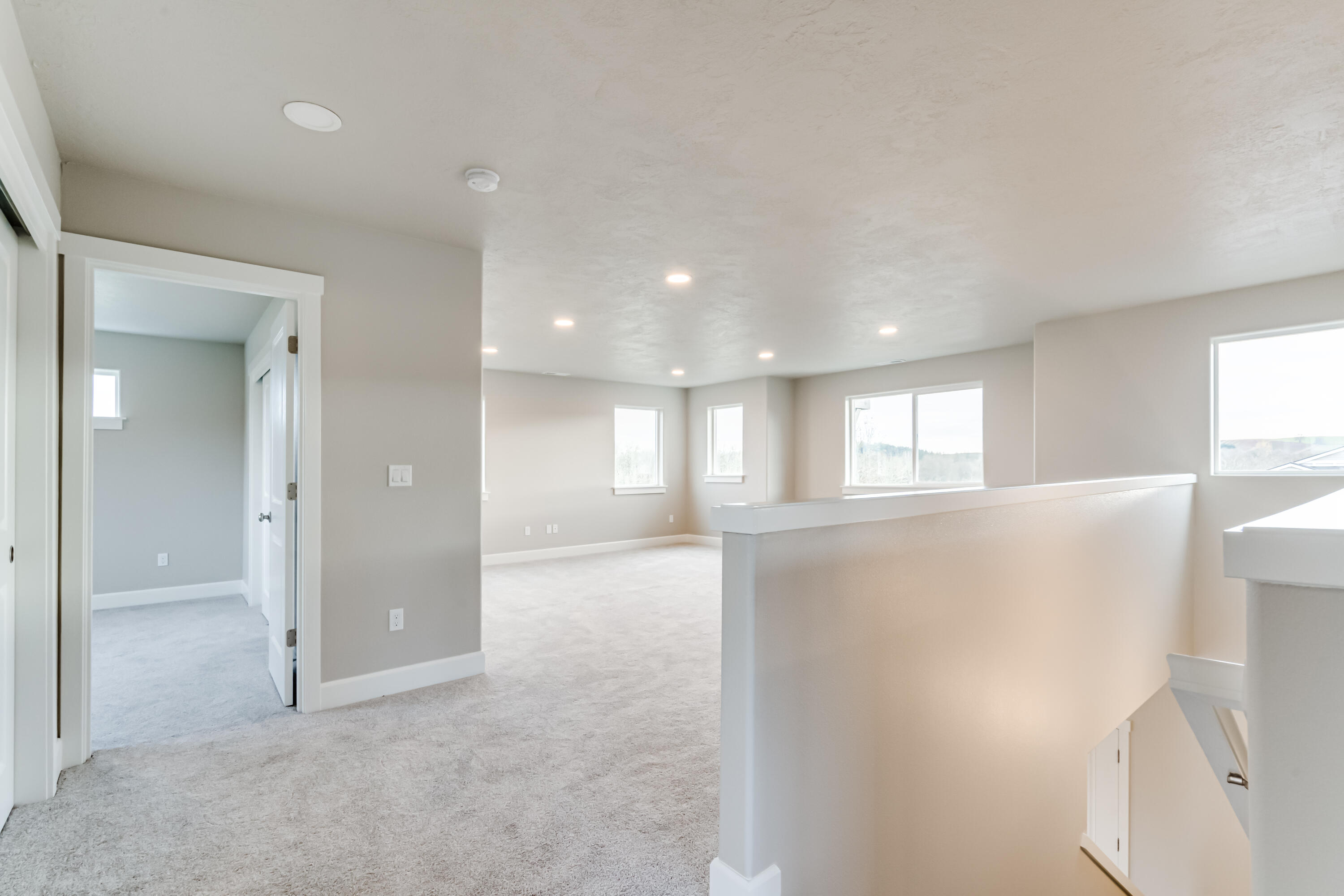 1086 NW Walnut Avenue, 72