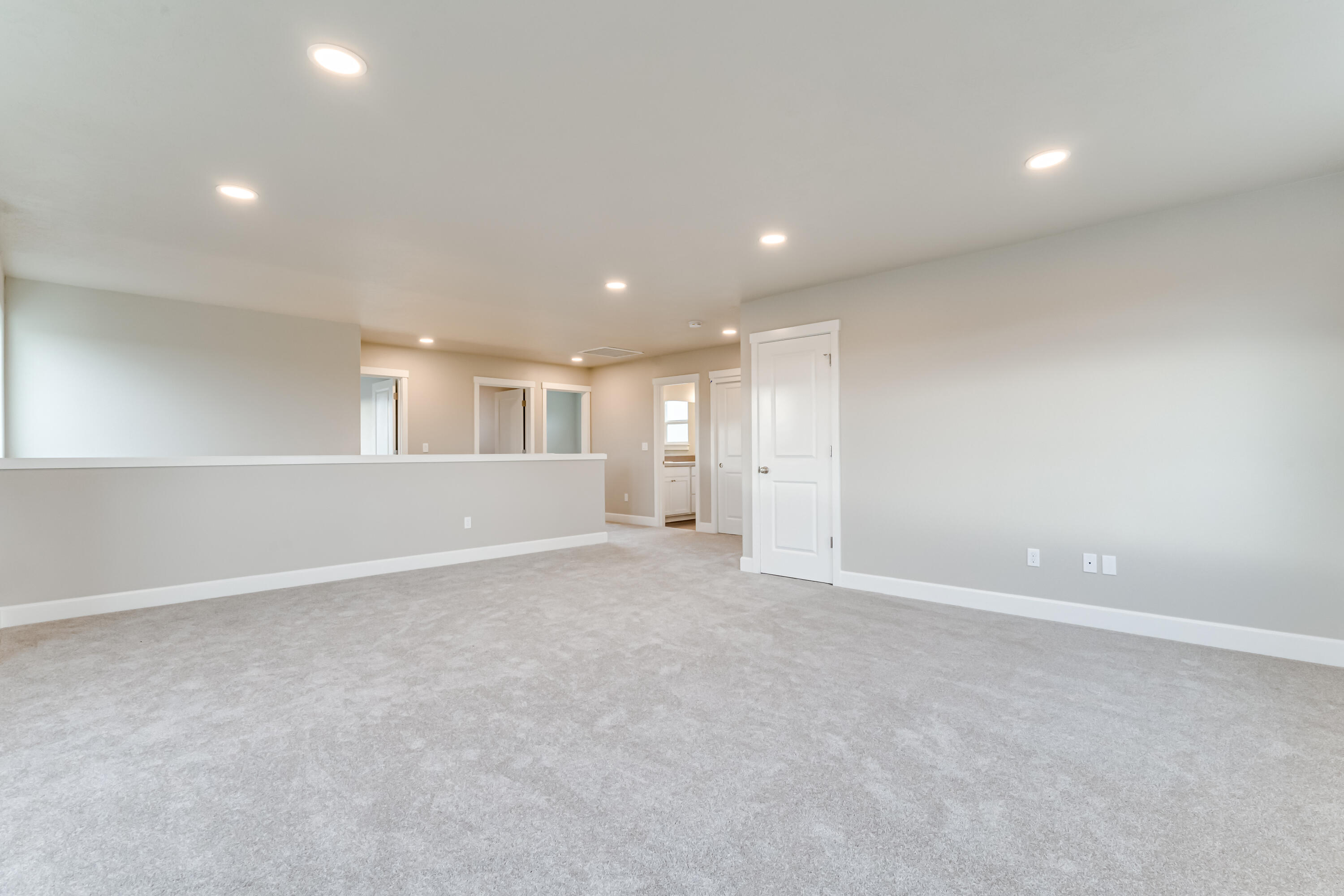 1086 NW Walnut Avenue, 72