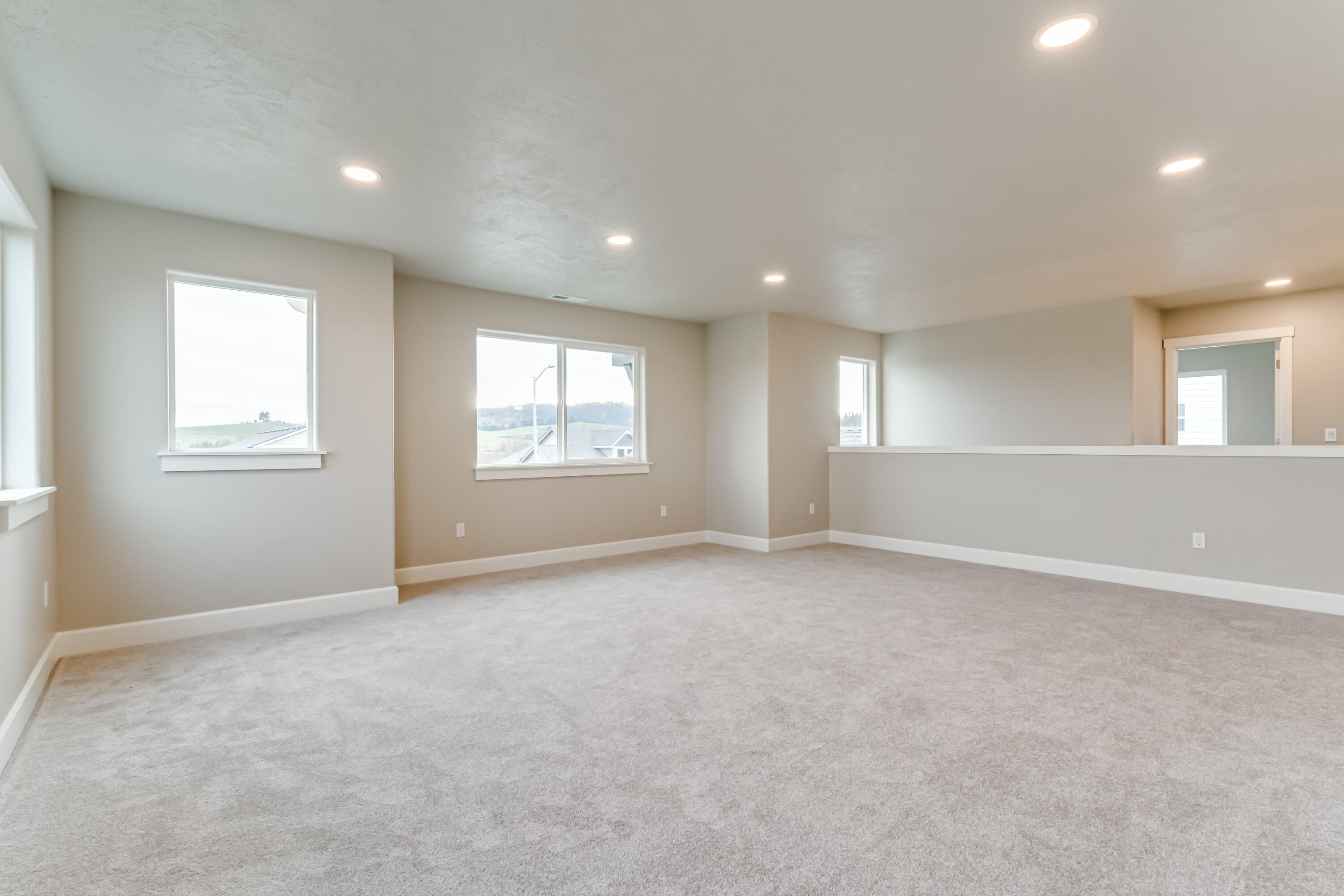 1086 NW Walnut Avenue, 72