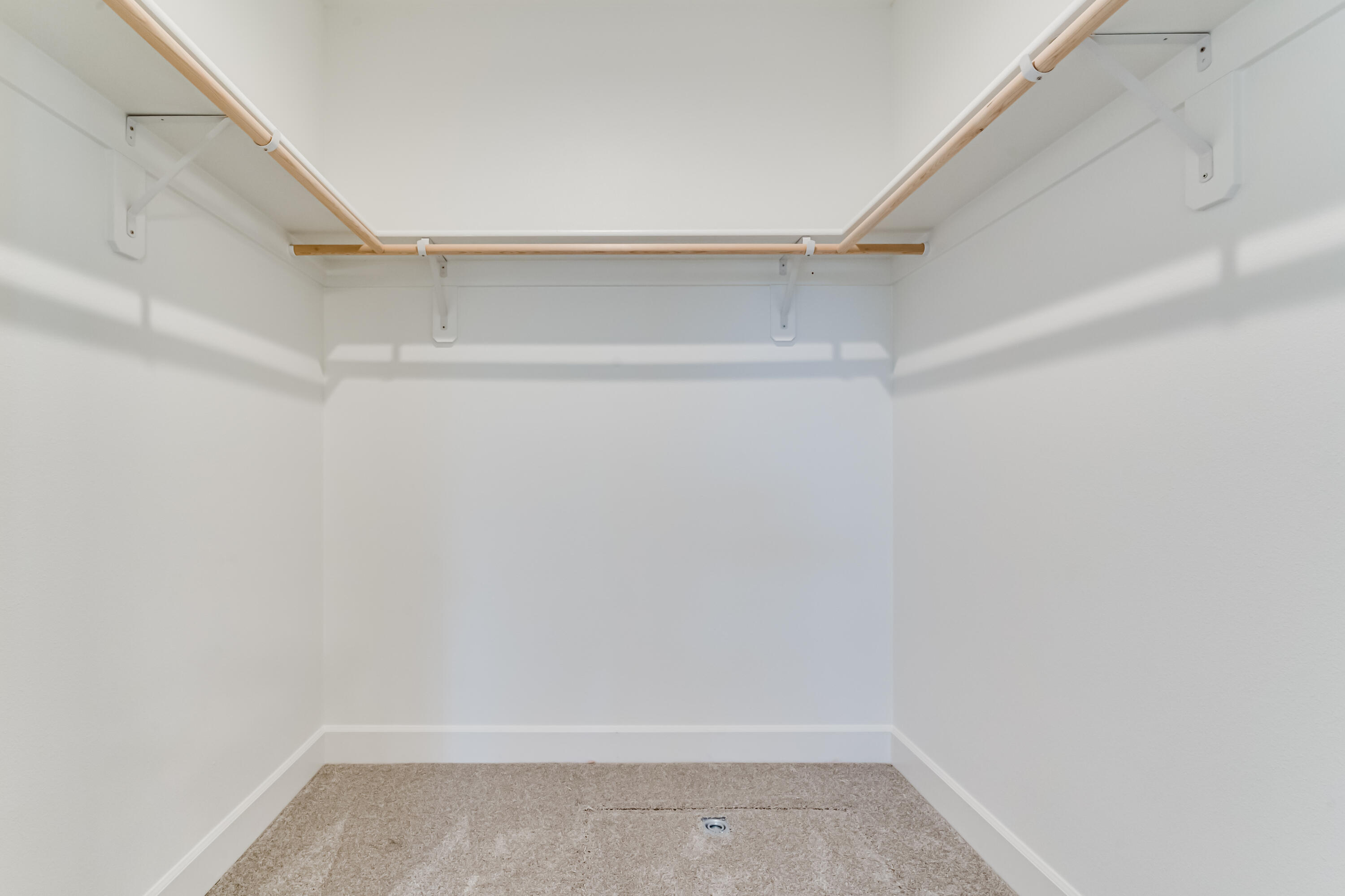 1086 NW Walnut Avenue, 72