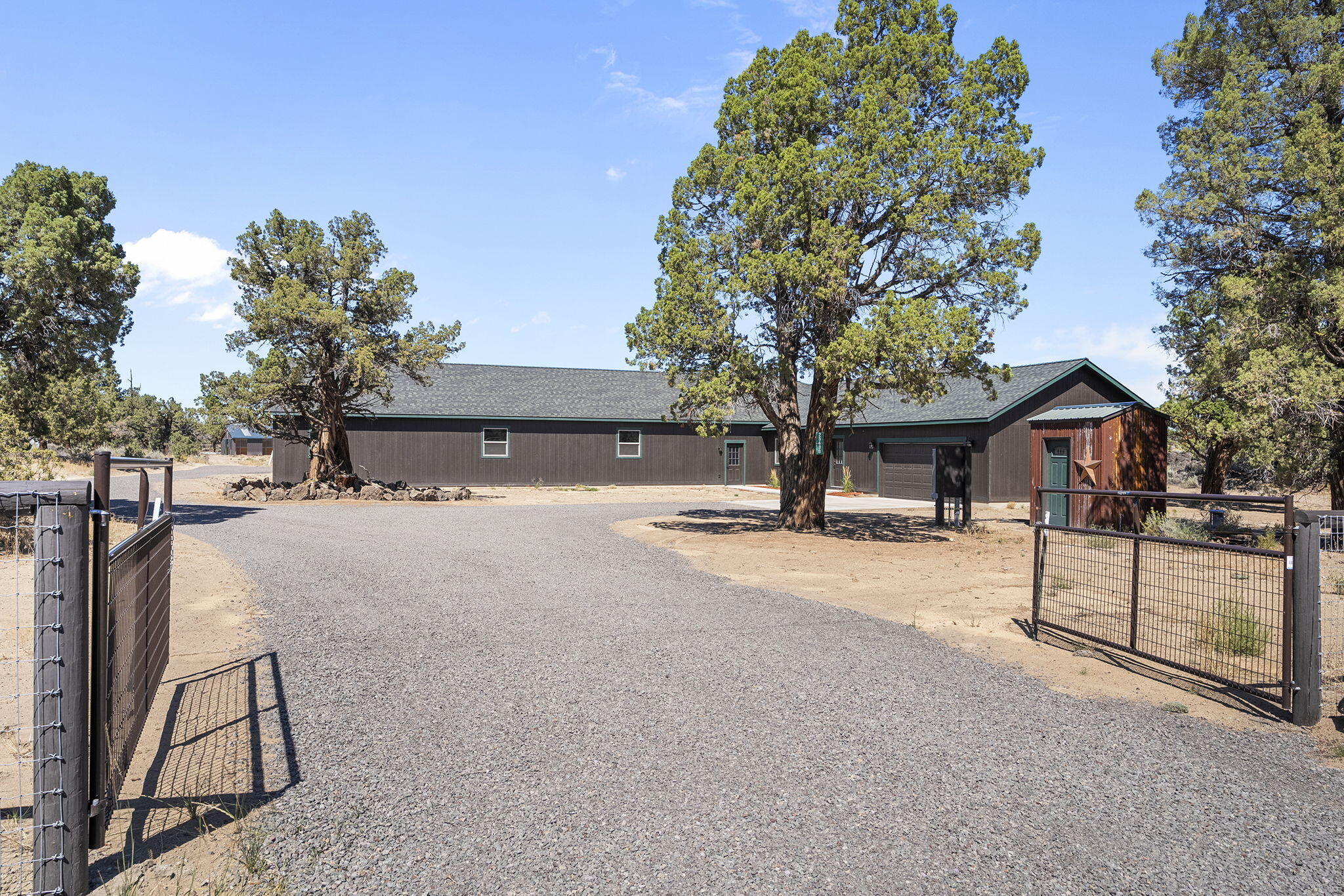 25480 Bachelor Lane