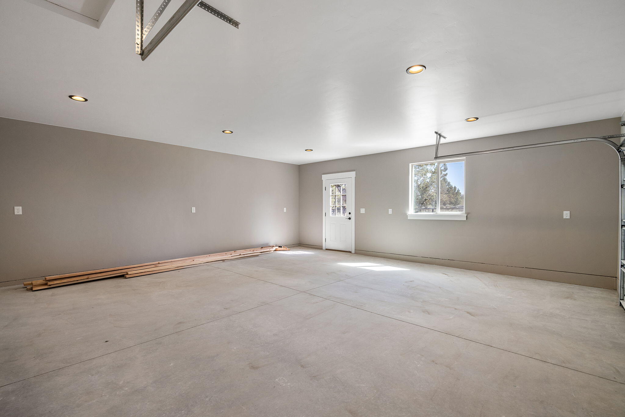 25480 Bachelor Lane
