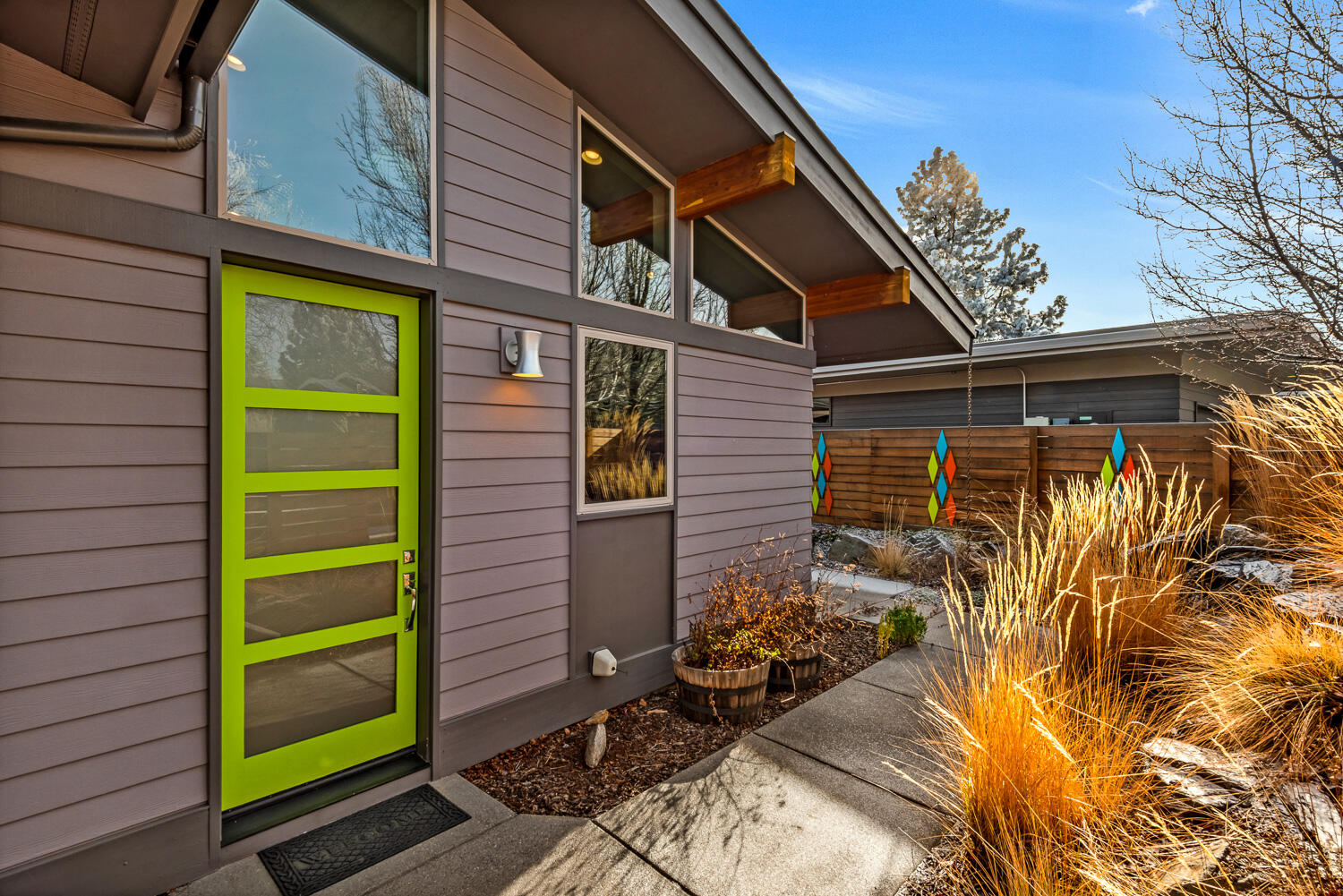 2091 NW Lemhi Pass Drive