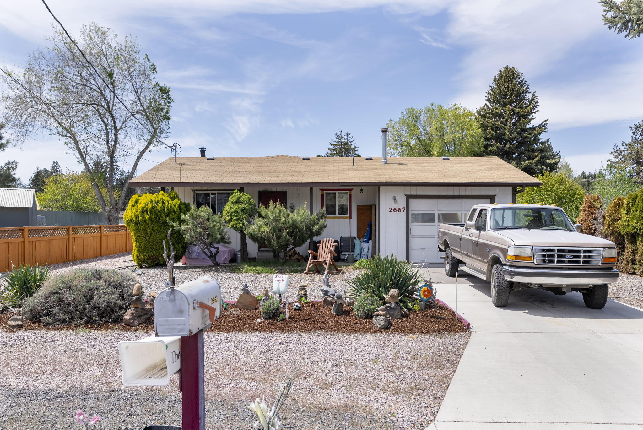 2667 NE Jones Road