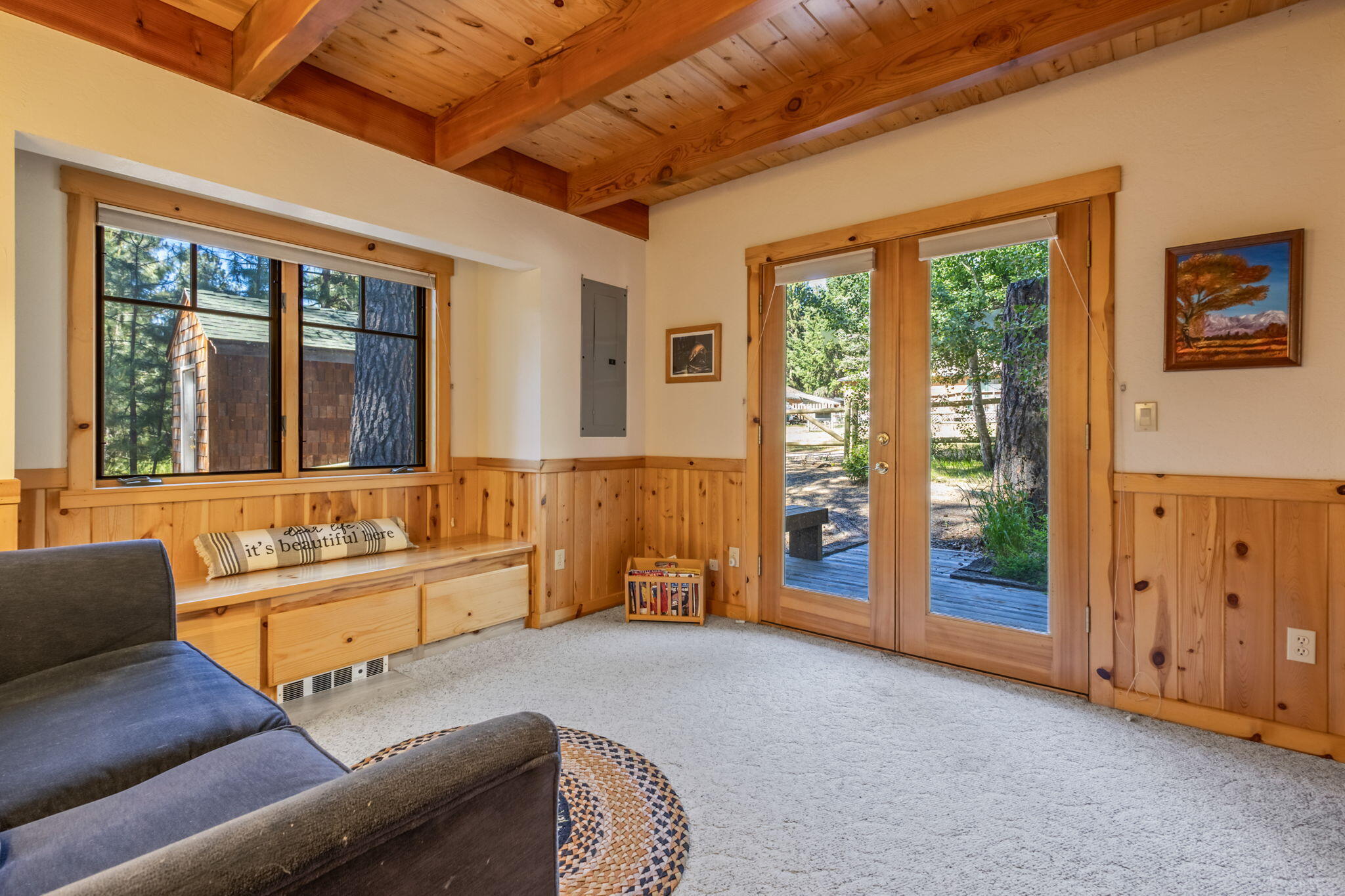 25601 SW Suttle-Sherman Road