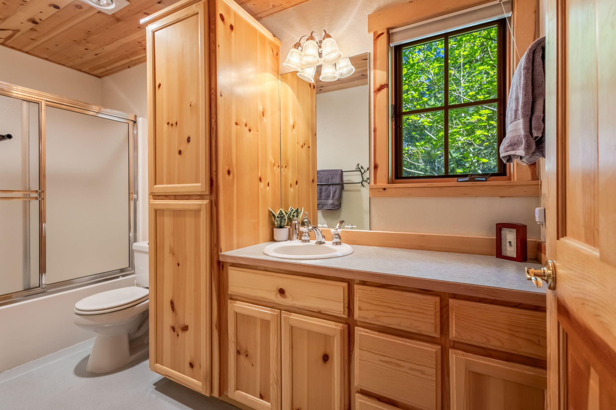 25601 SW Suttle-Sherman Road