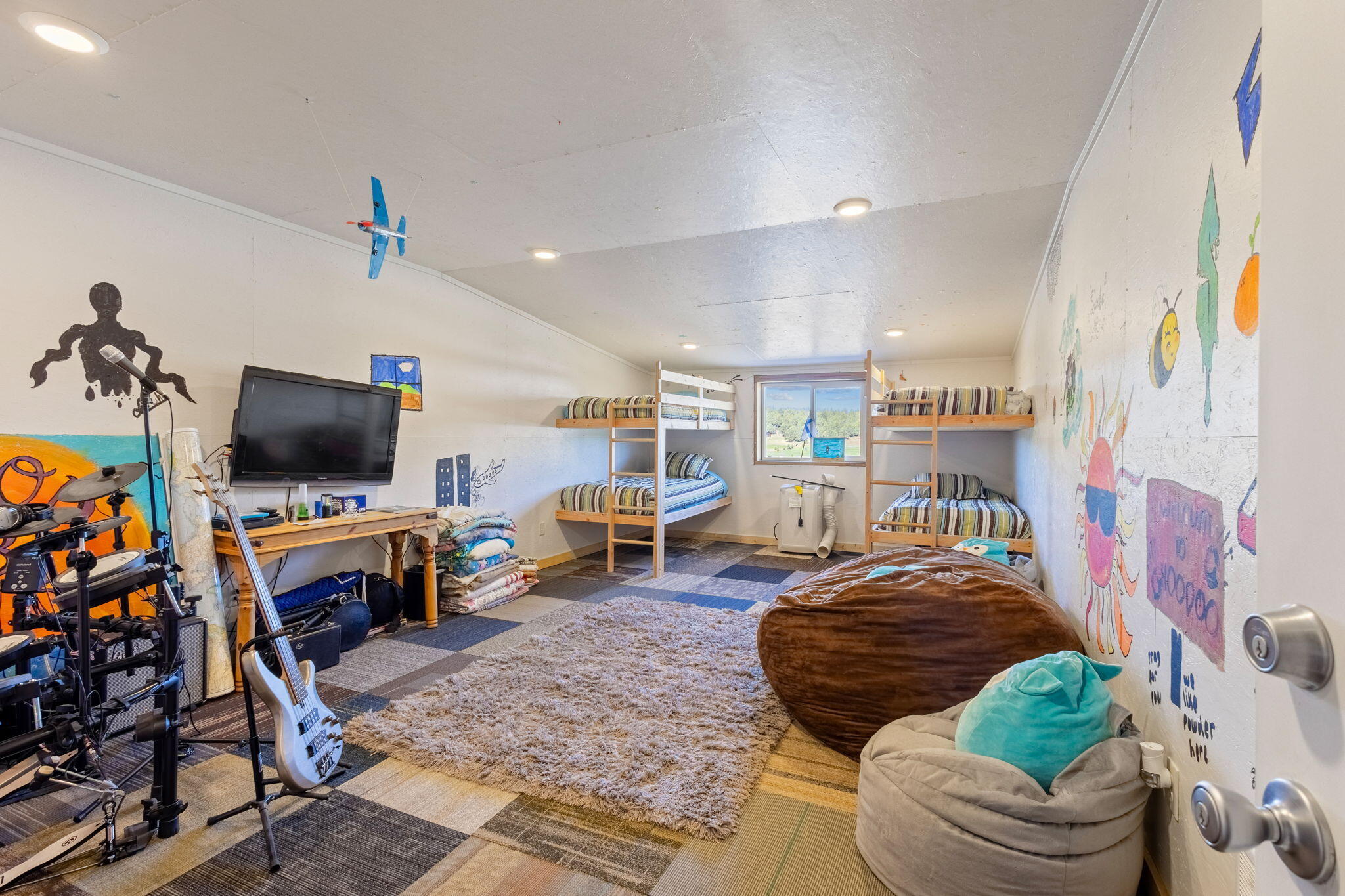 17150 Emerald Valley Road