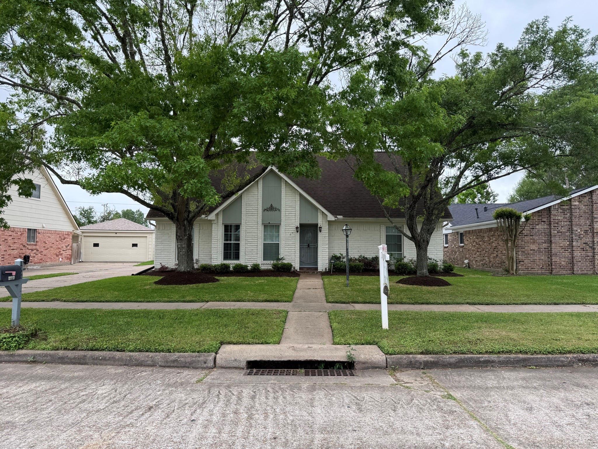 1727 Eastfield Drive