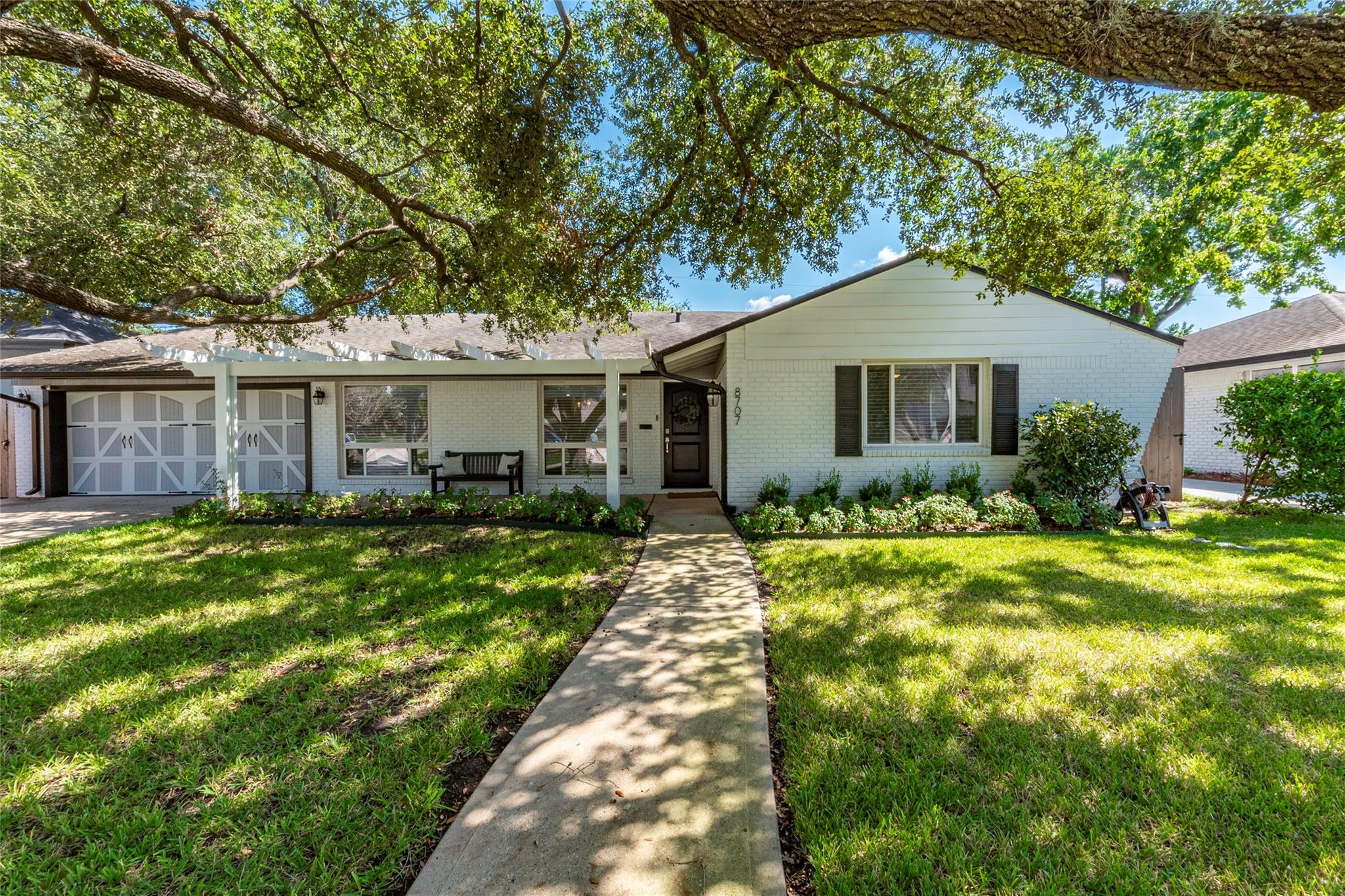 8707 Linkmeadow Lane