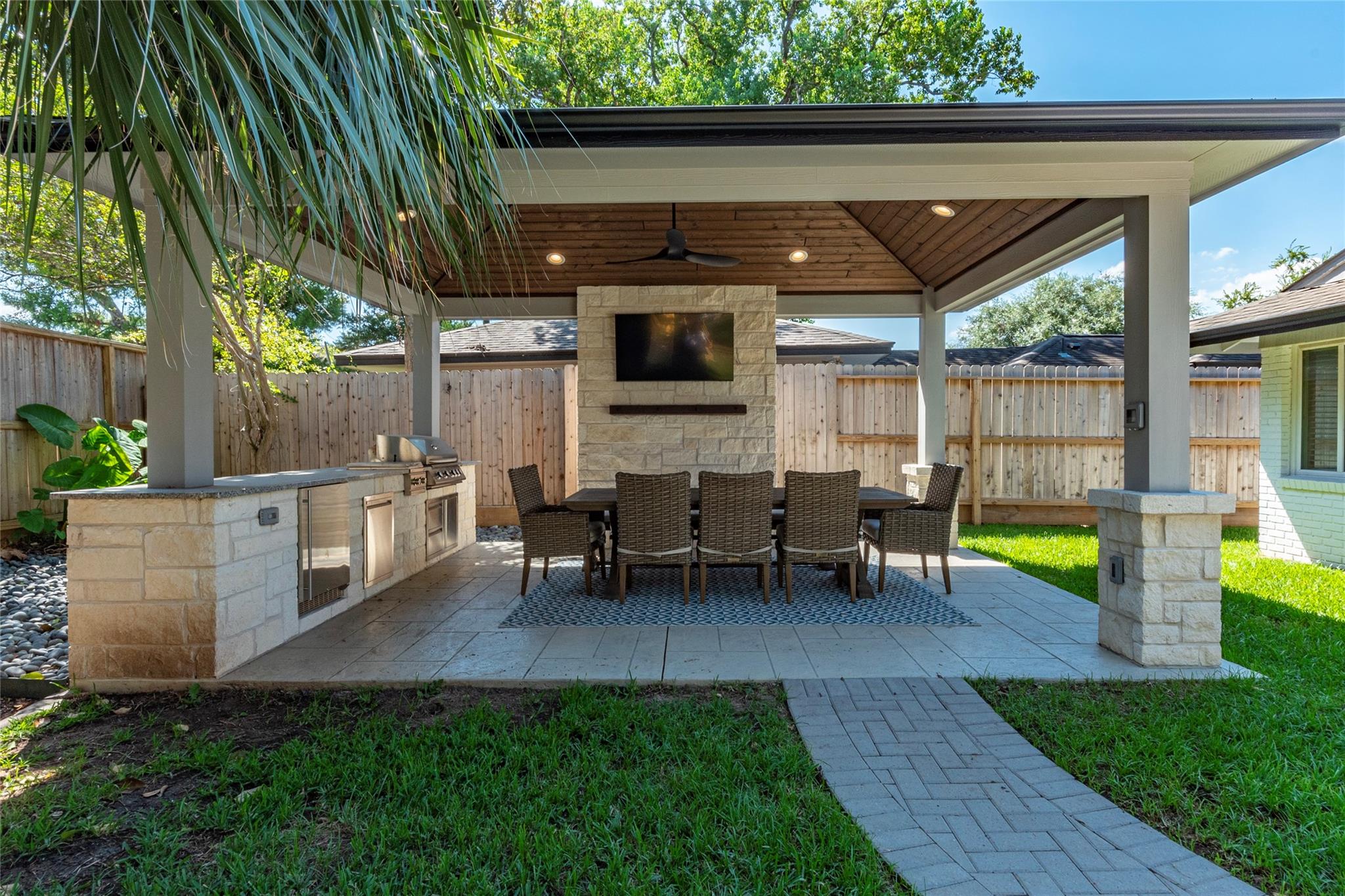 8707 Linkmeadow Lane