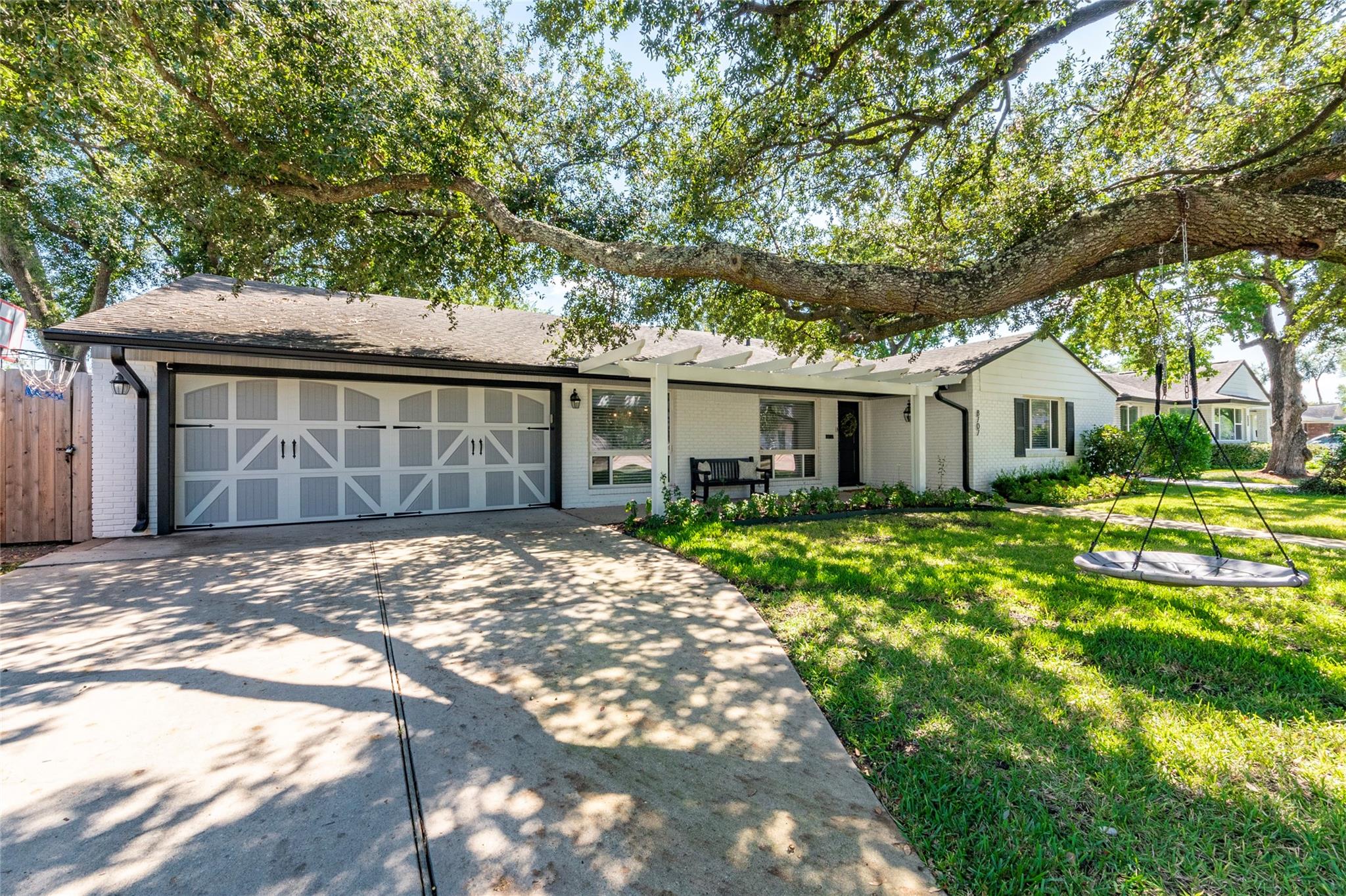 8707 Linkmeadow Lane