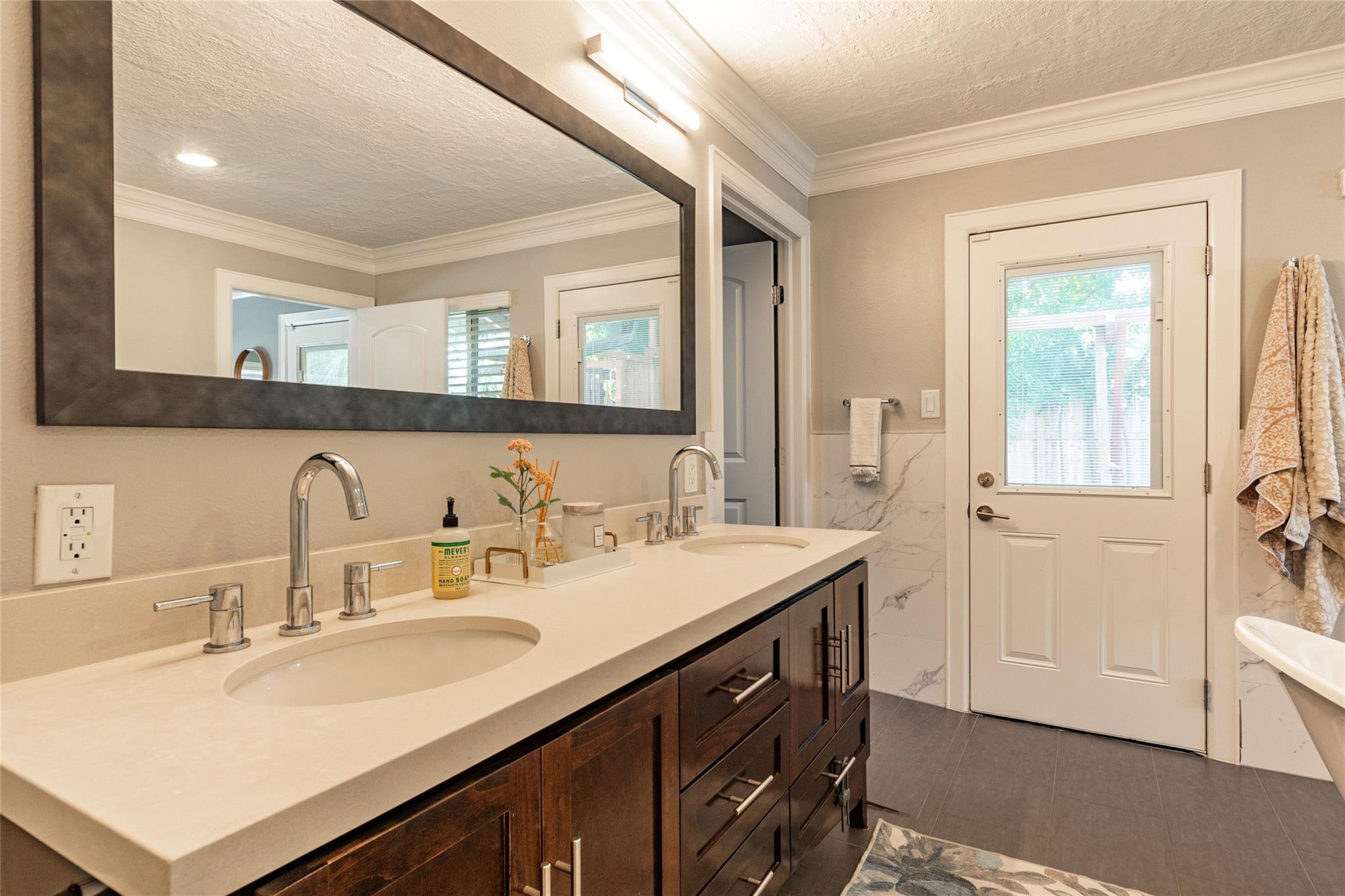 8707 Linkmeadow Lane