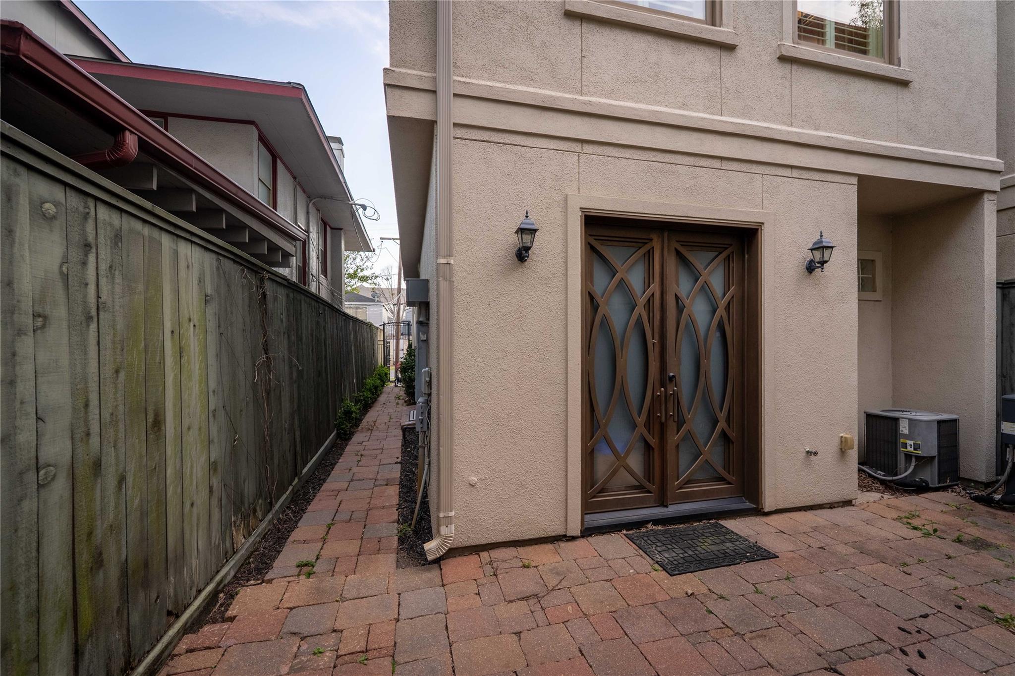 1403 Palm Street # B