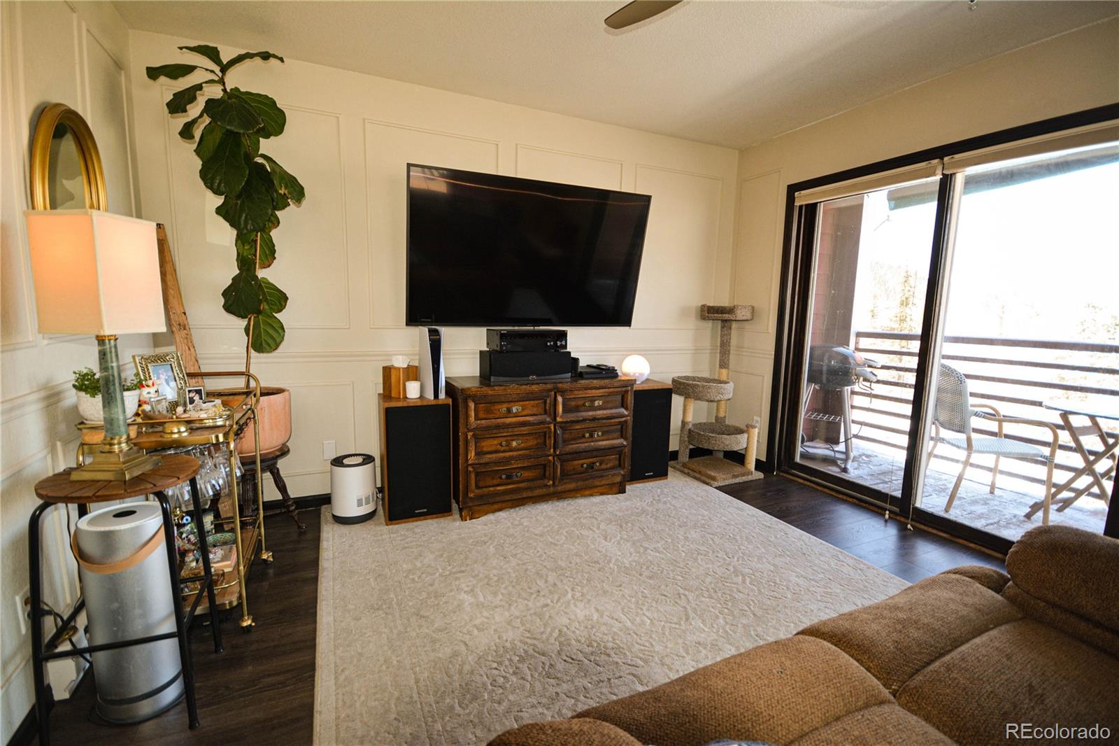 22 Cove Boulevard Unit: D4