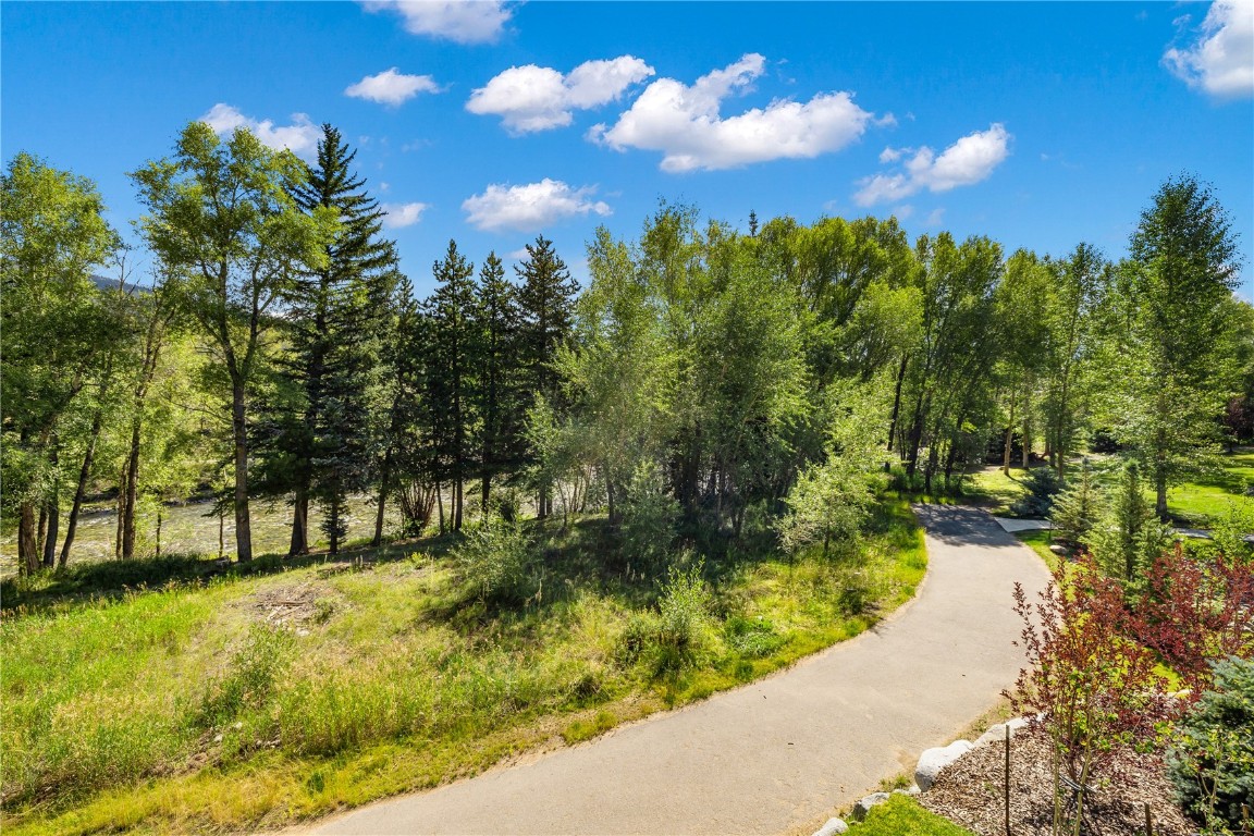 930 Blue River PARKWAY 924