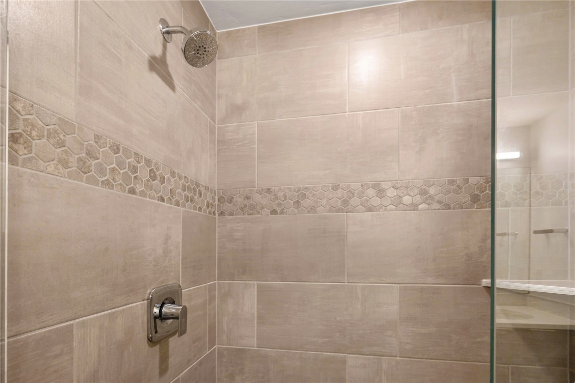 930 Blue River PARKWAY 924