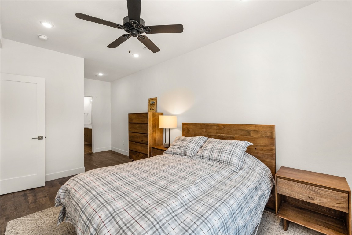 930 Blue River PARKWAY 924