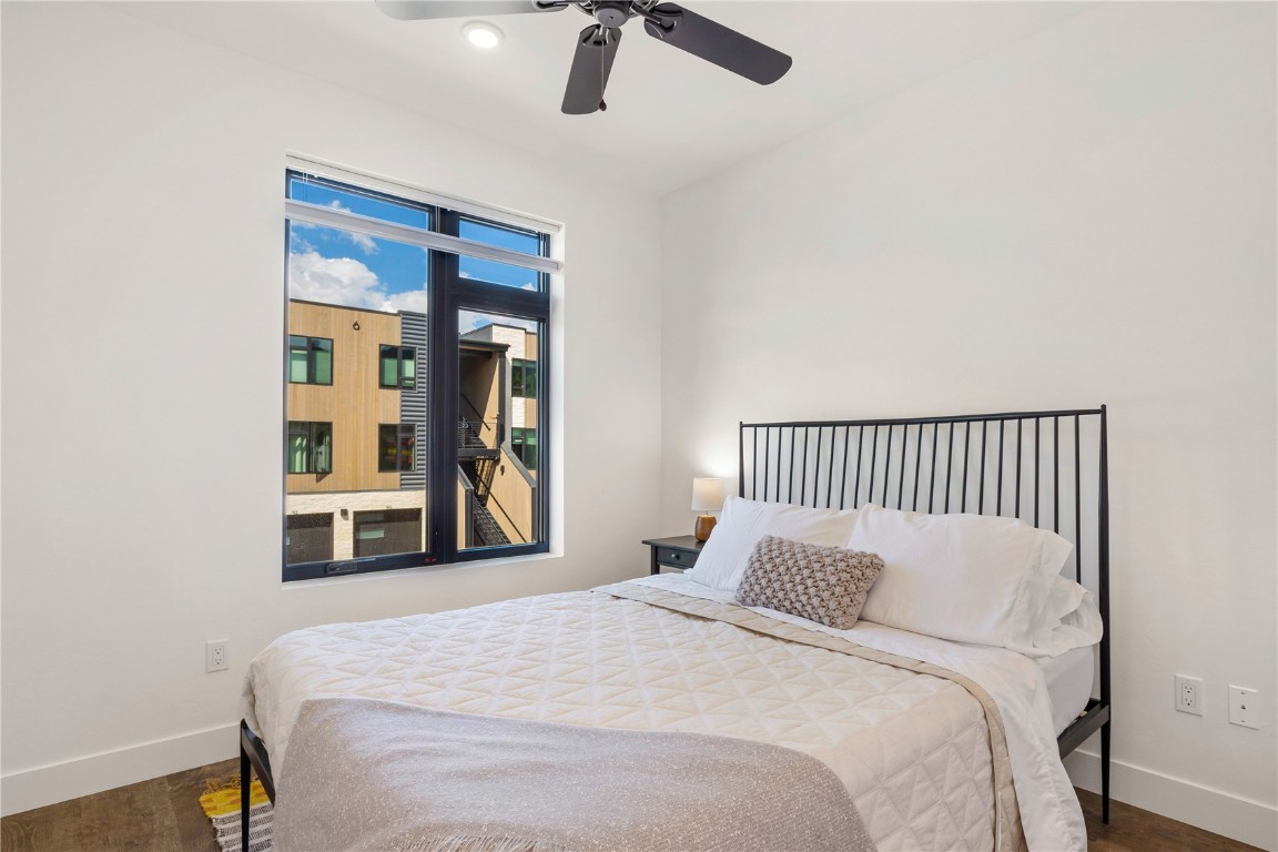 930 Blue River PARKWAY 924