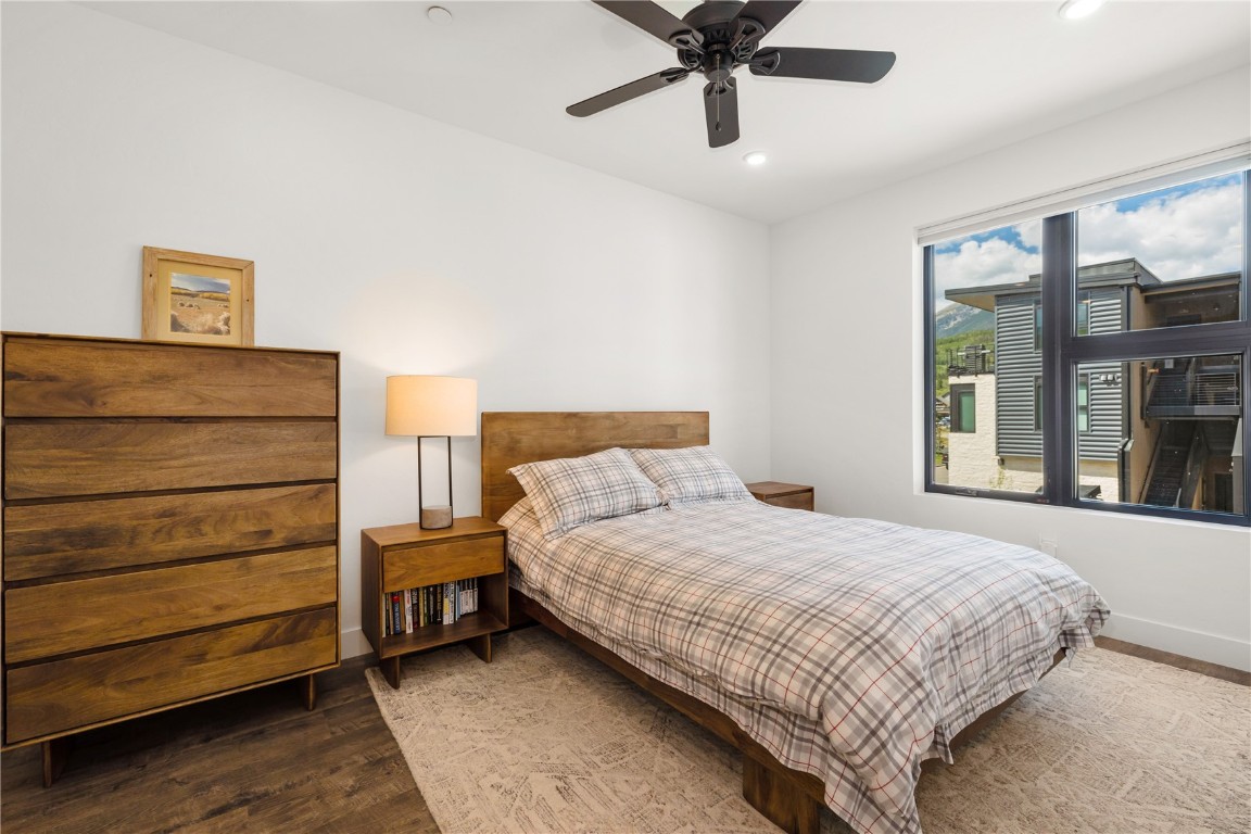 930 Blue River PARKWAY 924