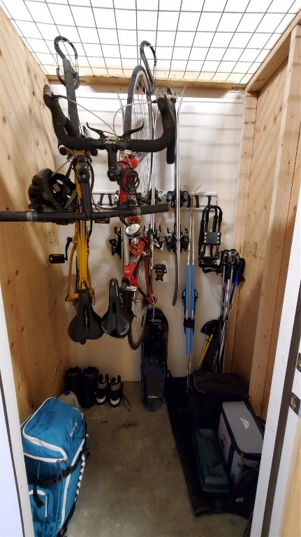 100 Basecamp WAY R216