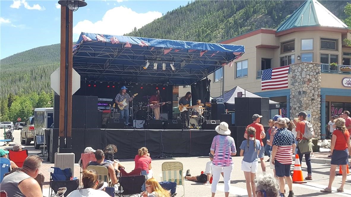 100 Basecamp WAY R216