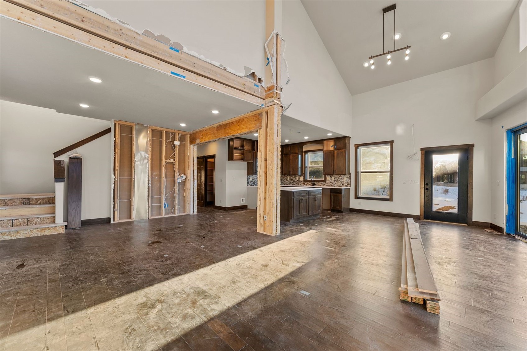 101 Mule Deer COURT