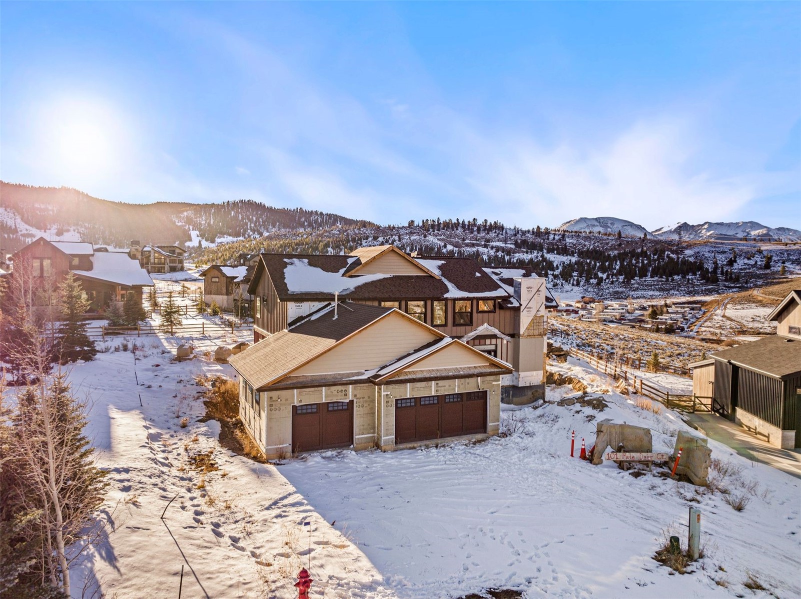 101 Mule Deer COURT