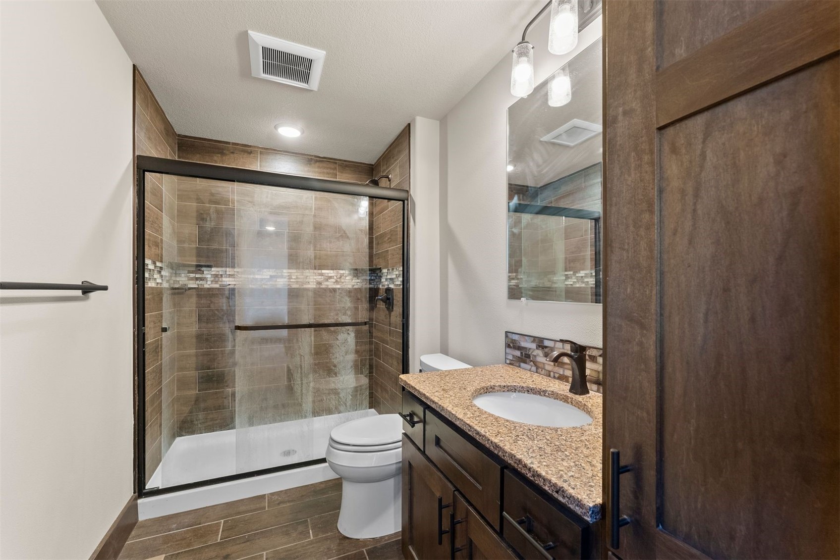 101 Mule Deer COURT