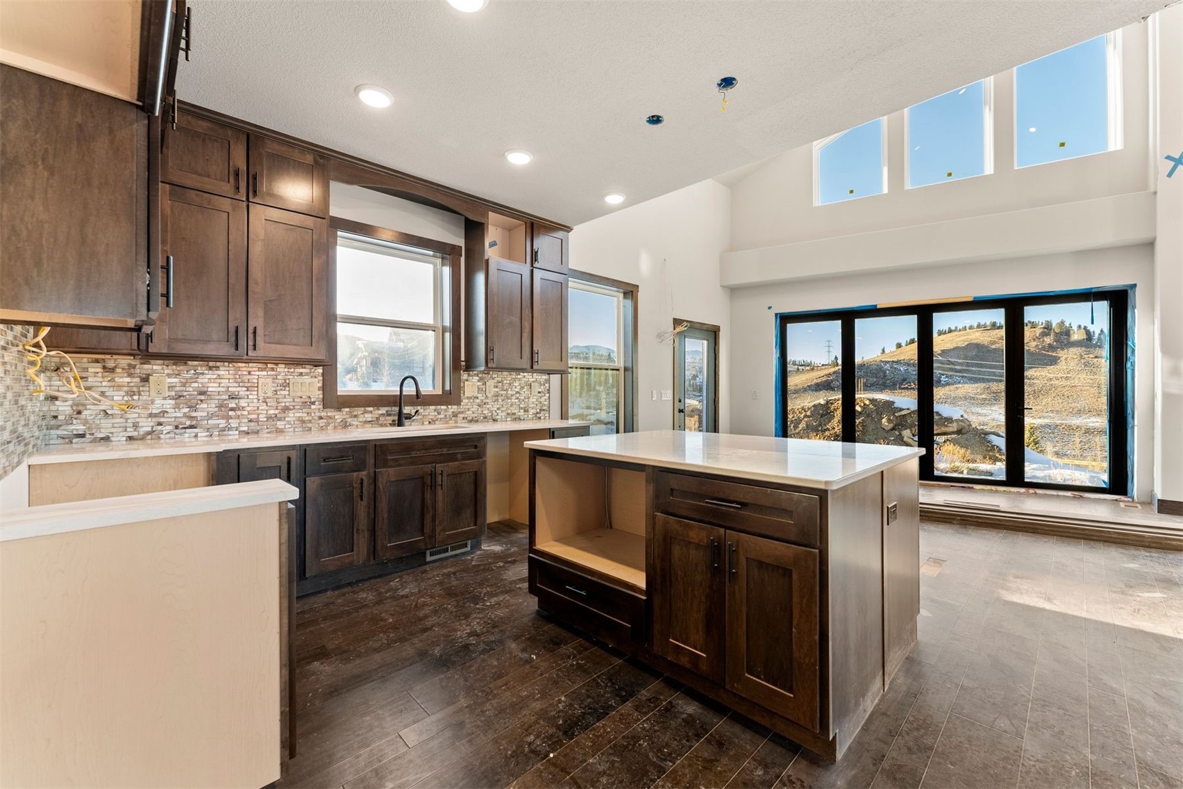 101 Mule Deer COURT