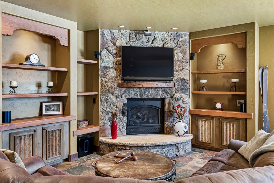 500 Highfield TRAIL