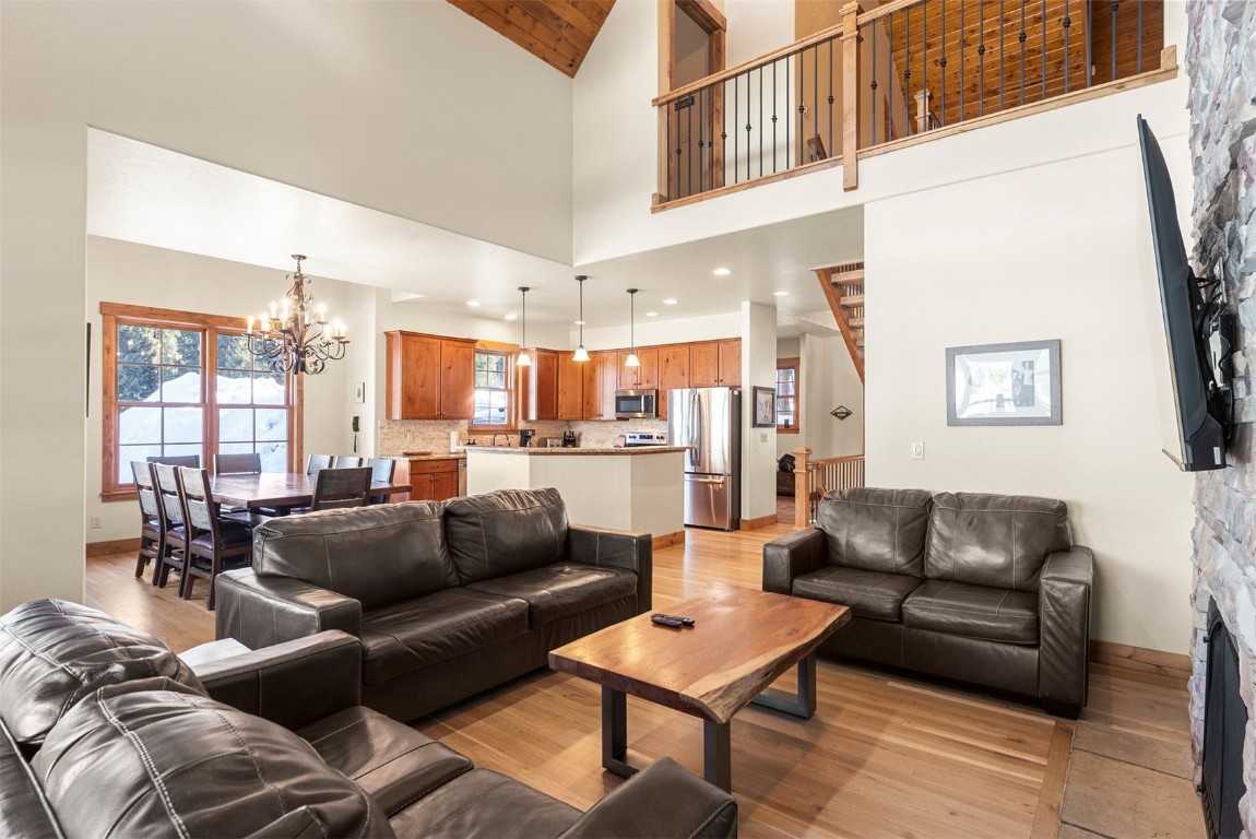 40 Cooney COURT