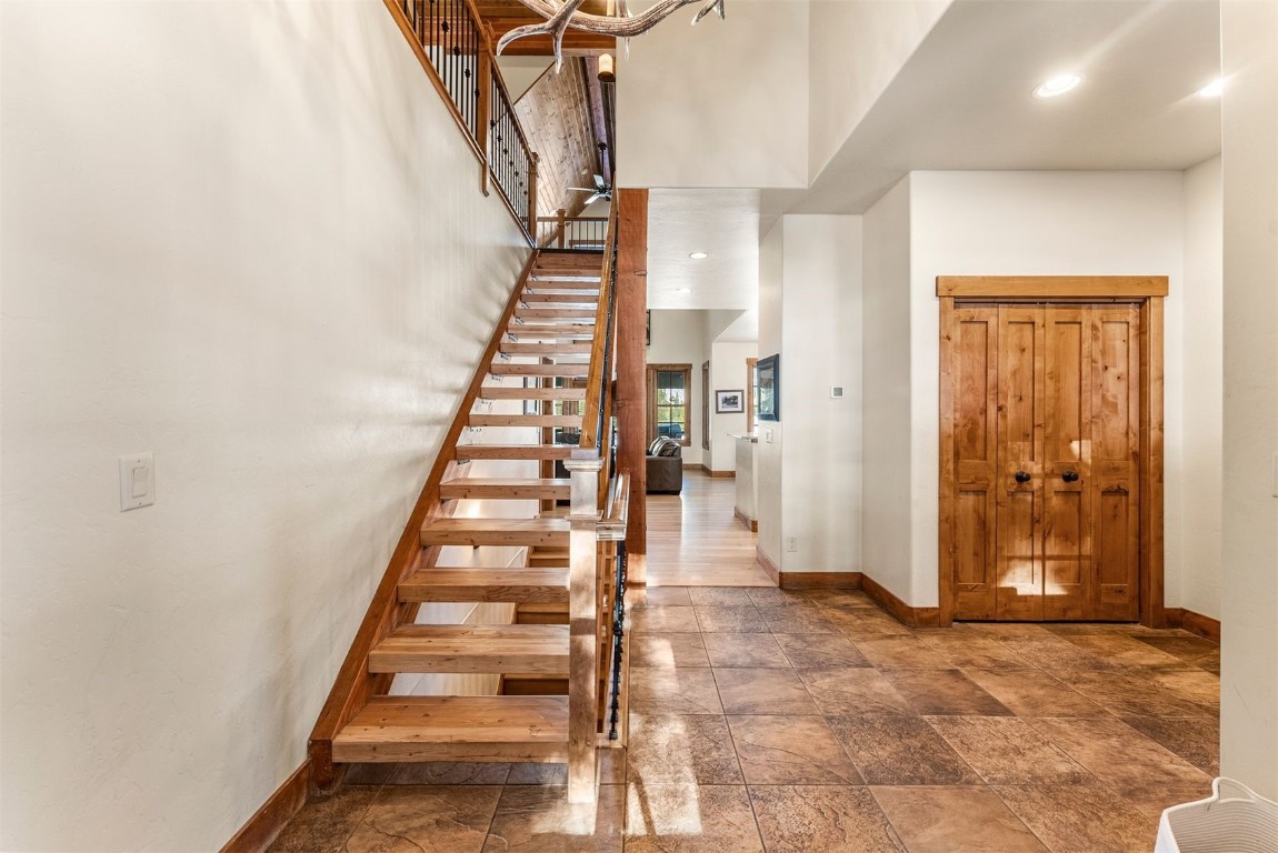 40 Cooney COURT