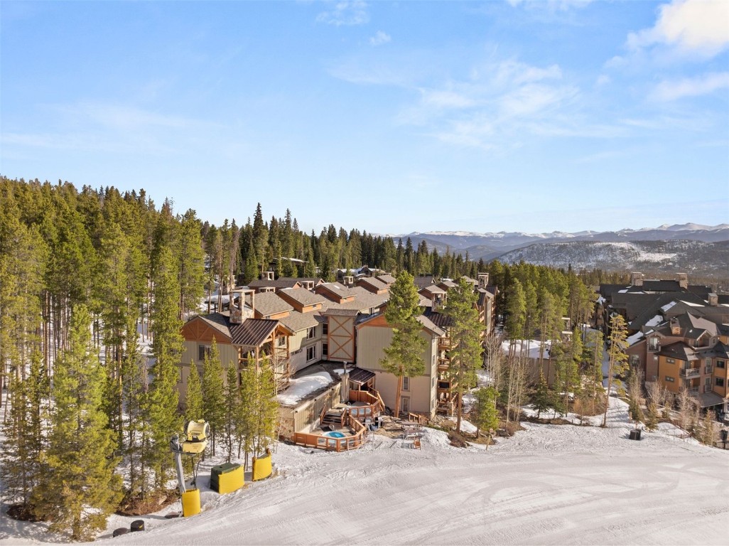 107 SKIWATCH DRIVE 329