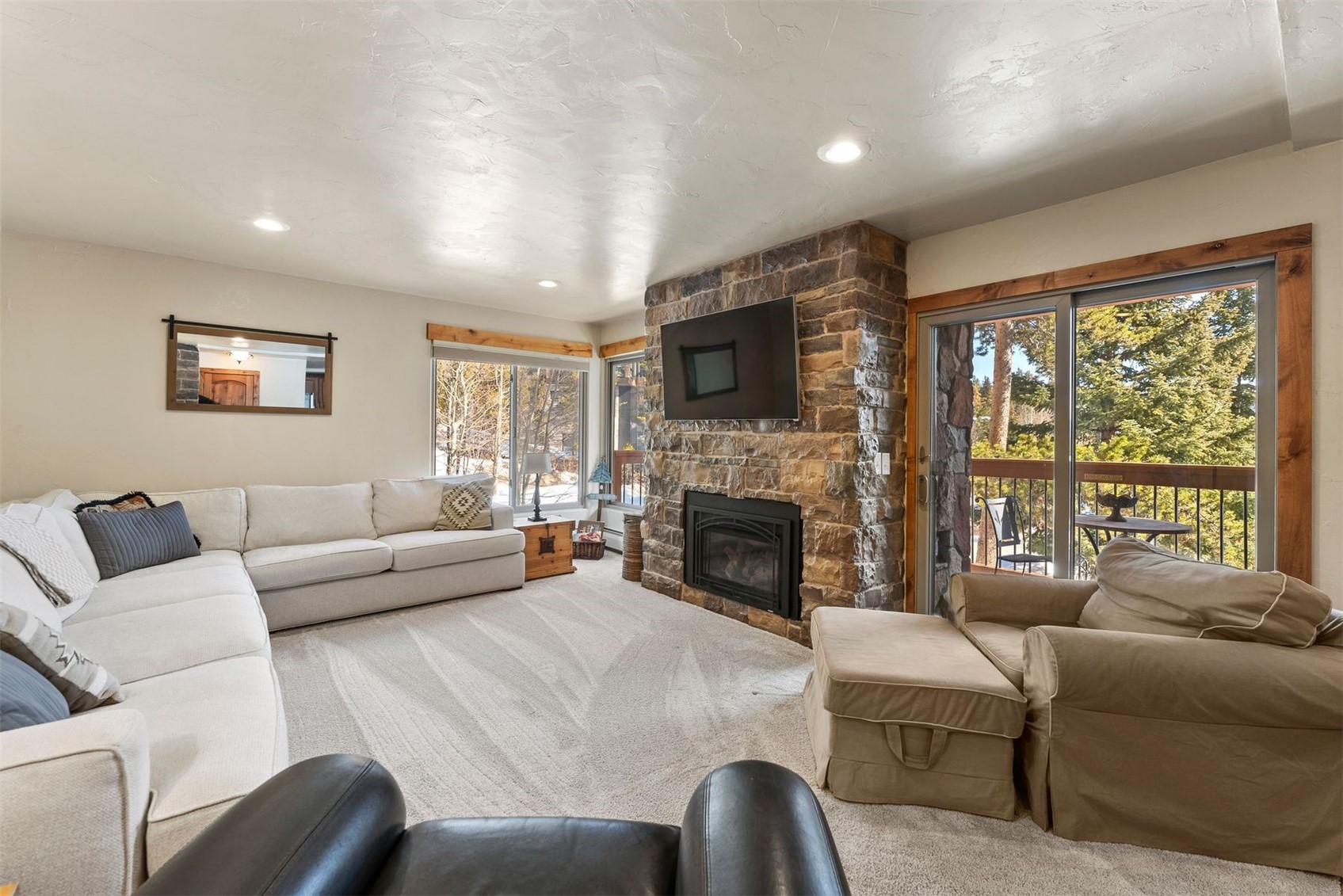 107 SKIWATCH DRIVE 329