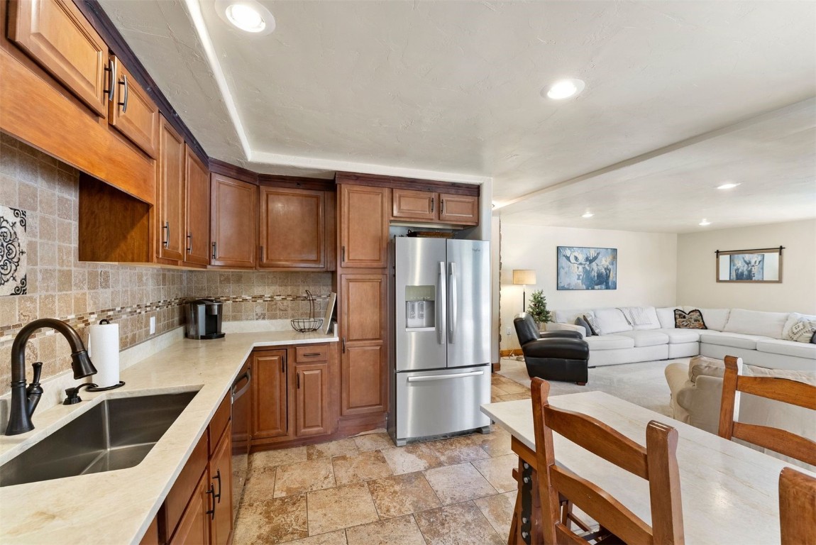 107 SKIWATCH DRIVE 329