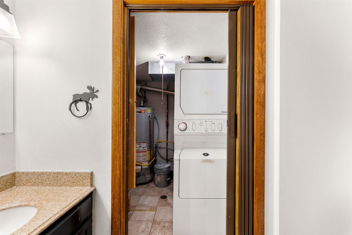 10500 Ryan Gulch ROAD J-106