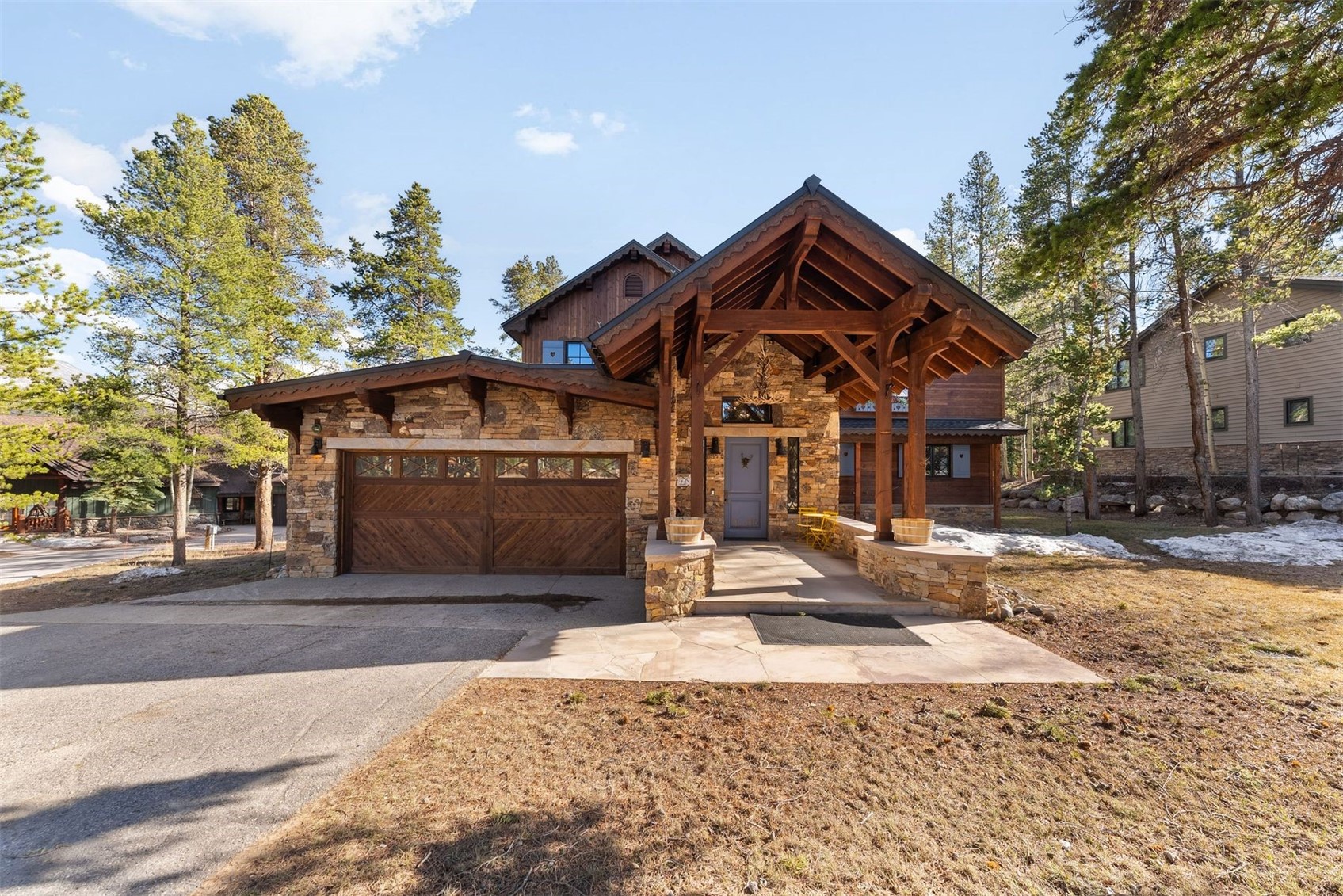 115 Willow LANE