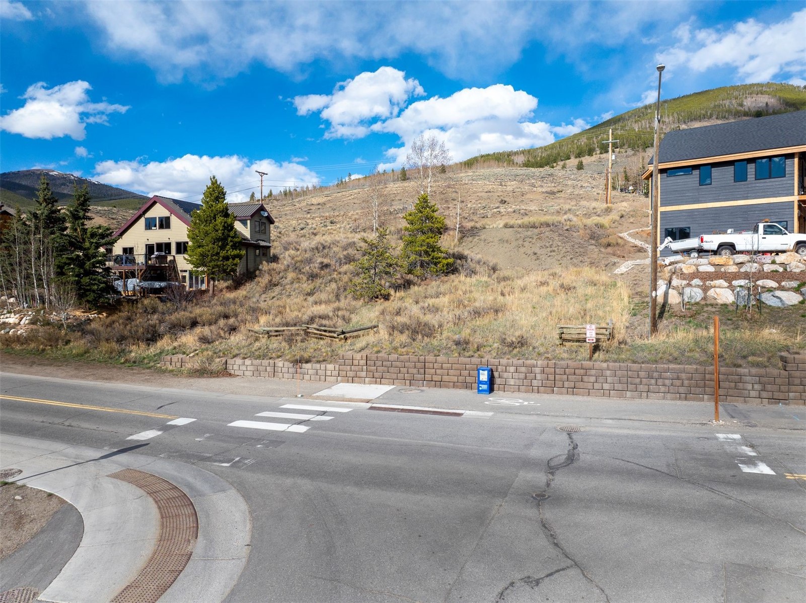 321 Tenderfoot STREET