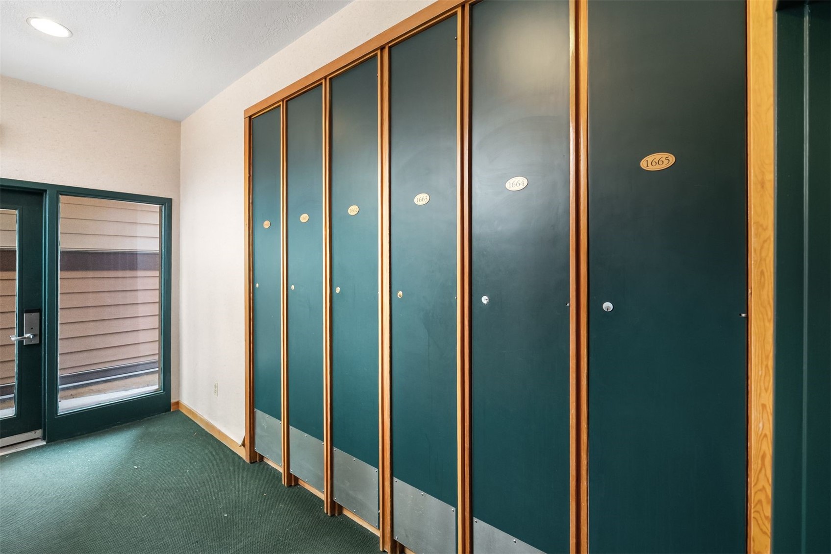 240 Tennis Club ROAD 1665