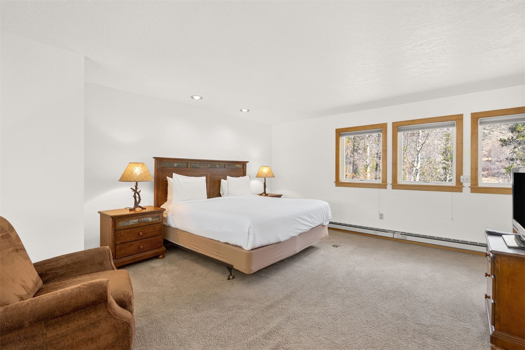 240 Tennis Club ROAD 1665