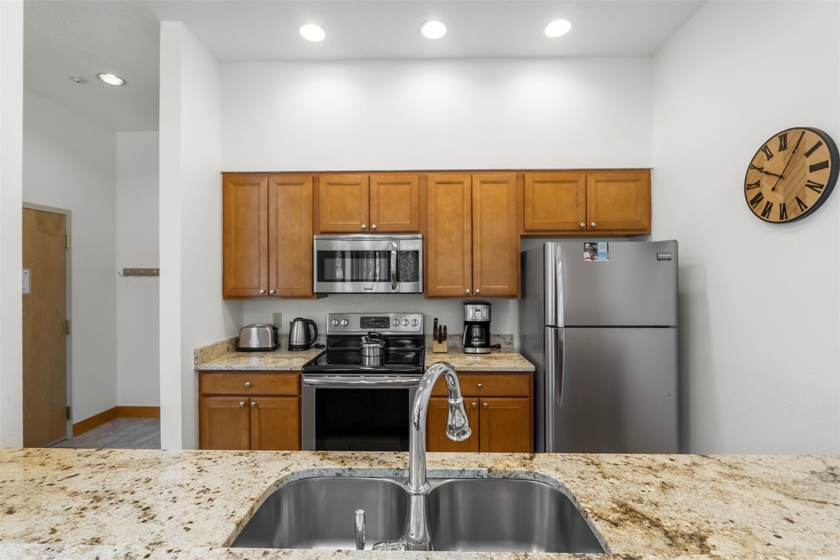 240 Tennis Club ROAD 1665