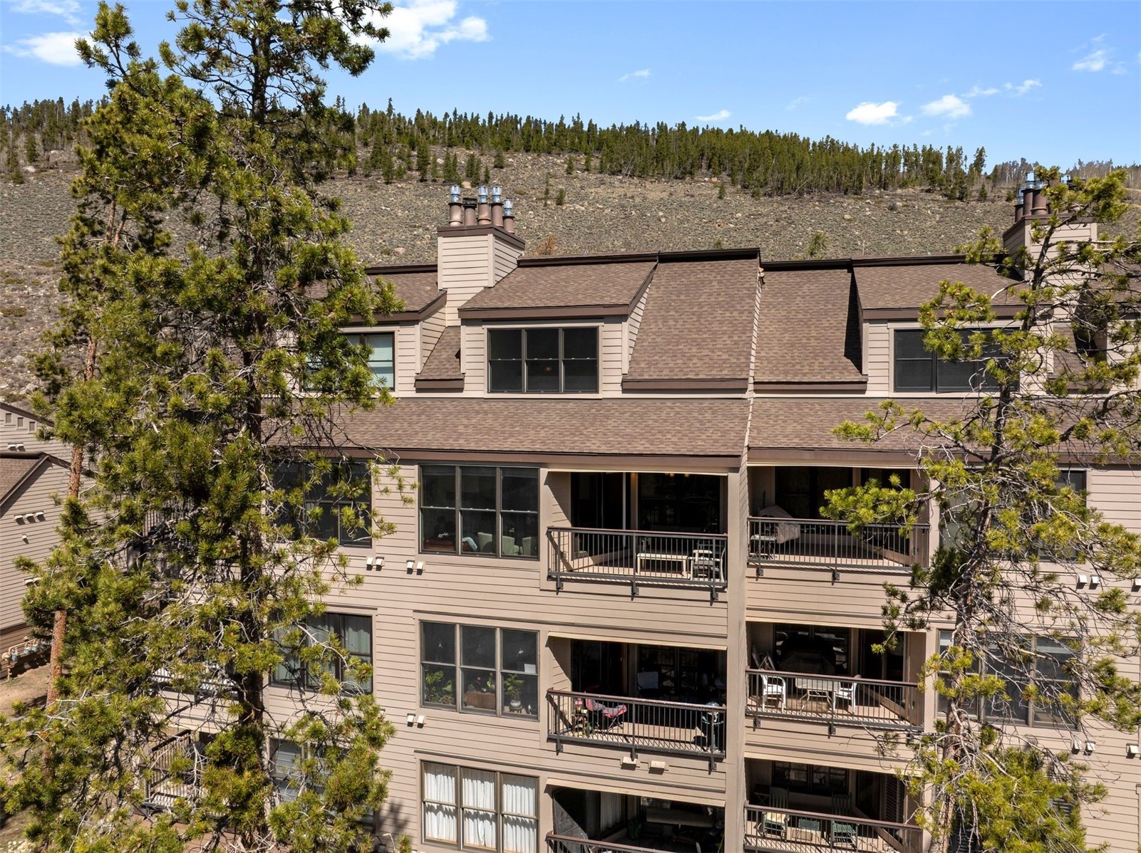 240 Tennis Club ROAD 1665