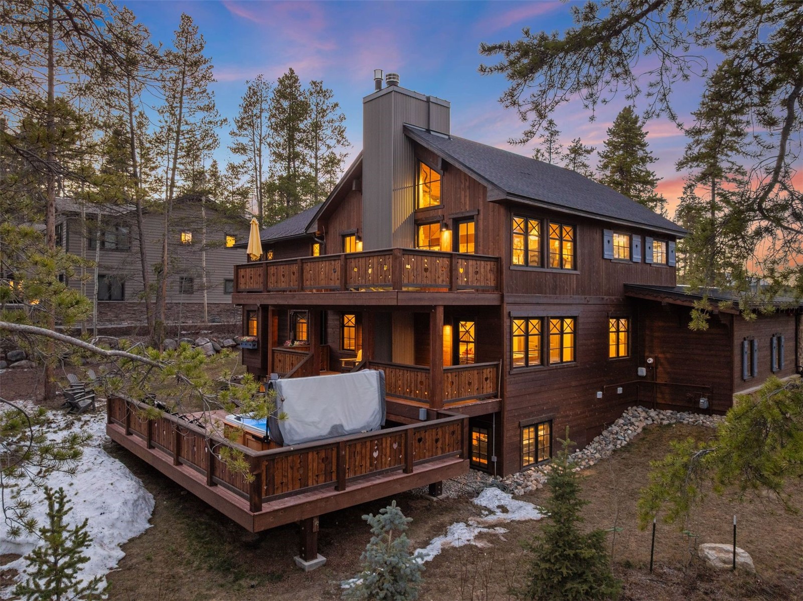115 Willow LANE
