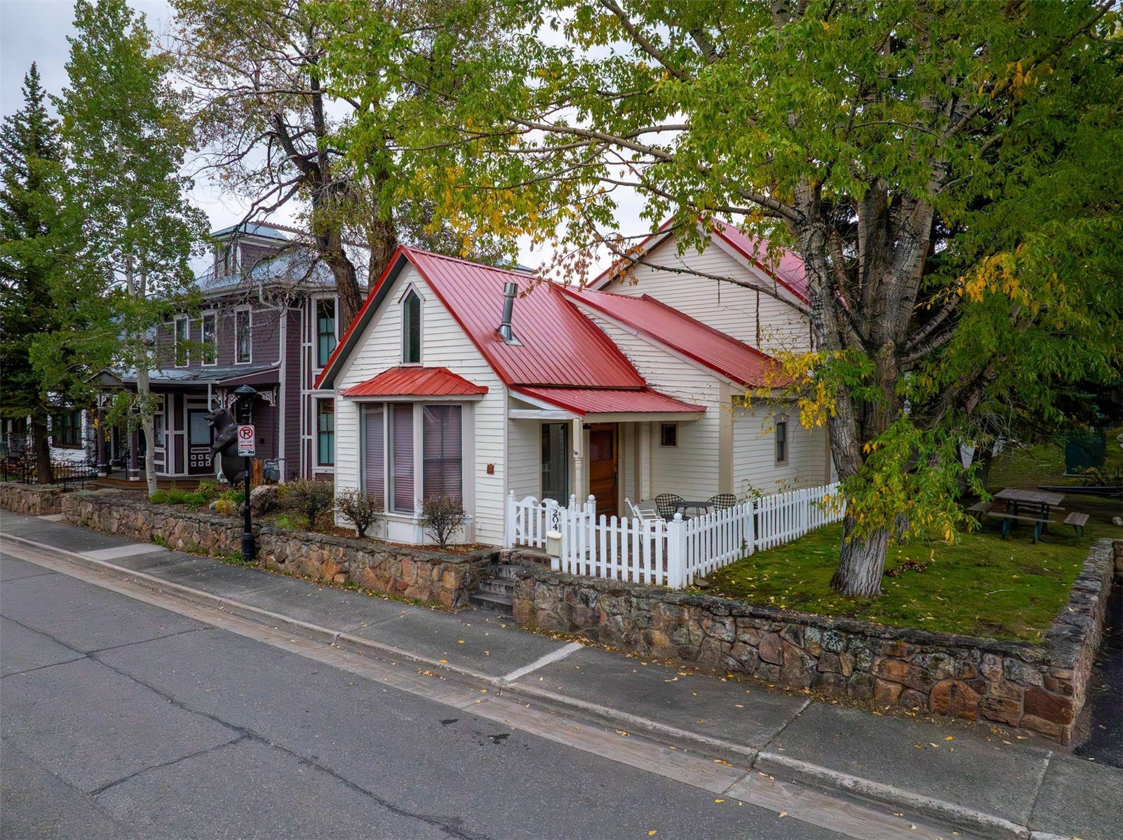 204 N Ridge STREET
